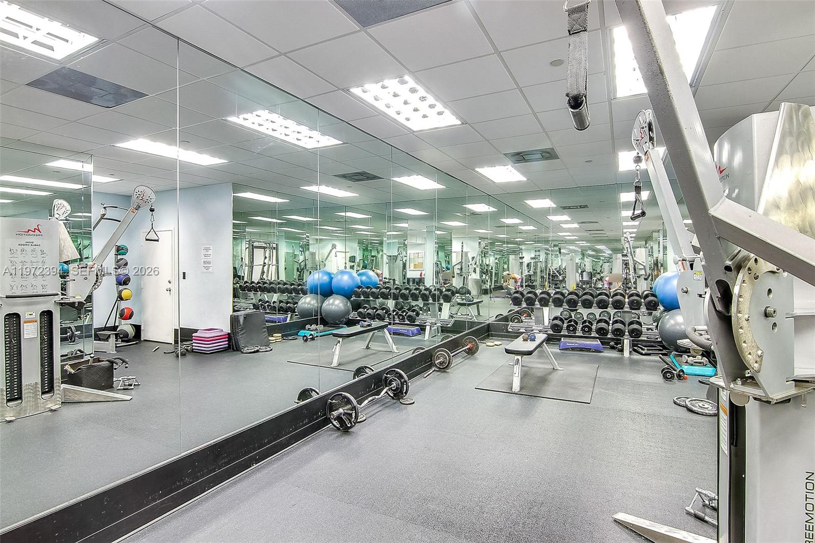 image Brickell Place I21