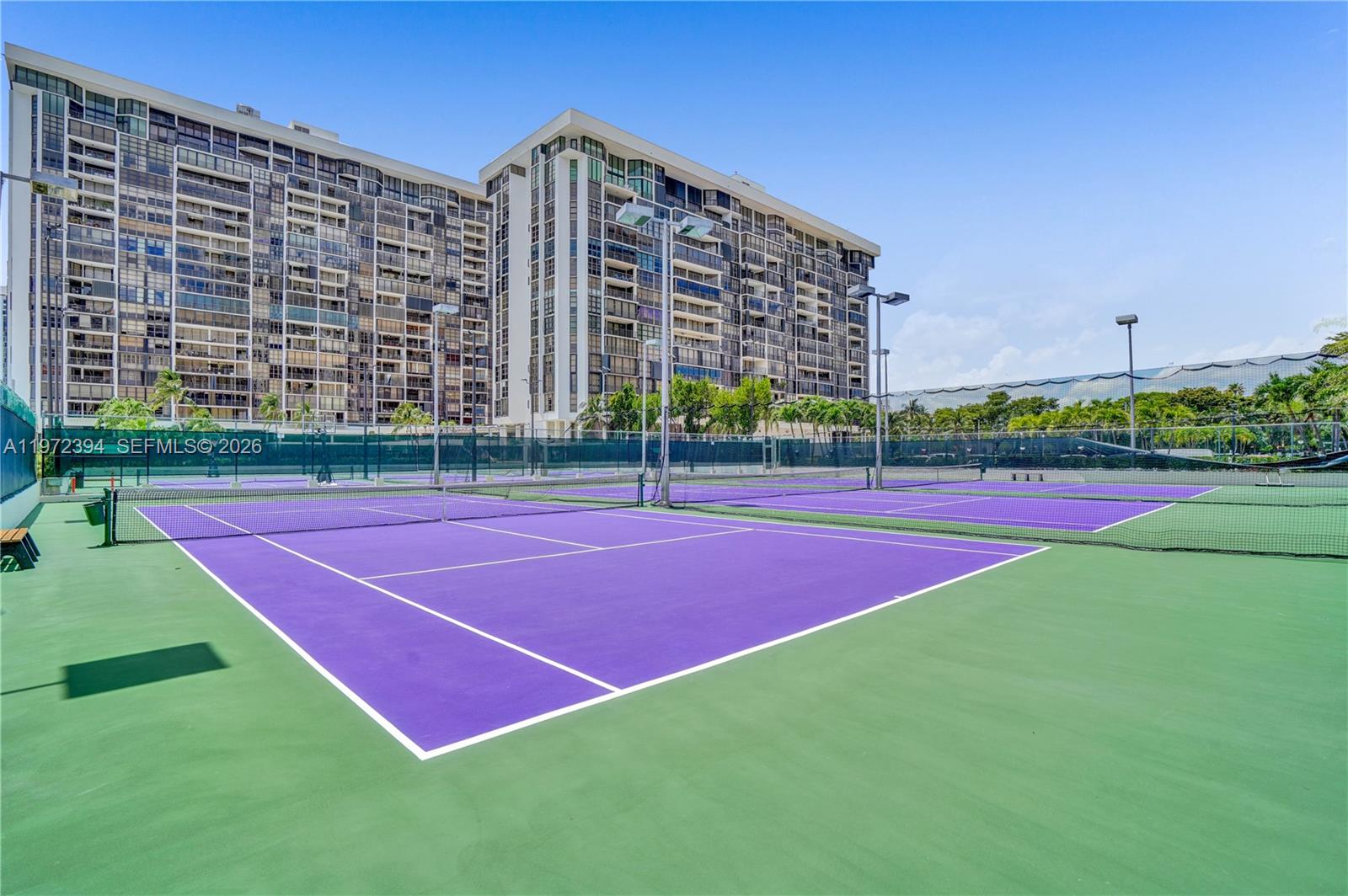 image Brickell Place I26