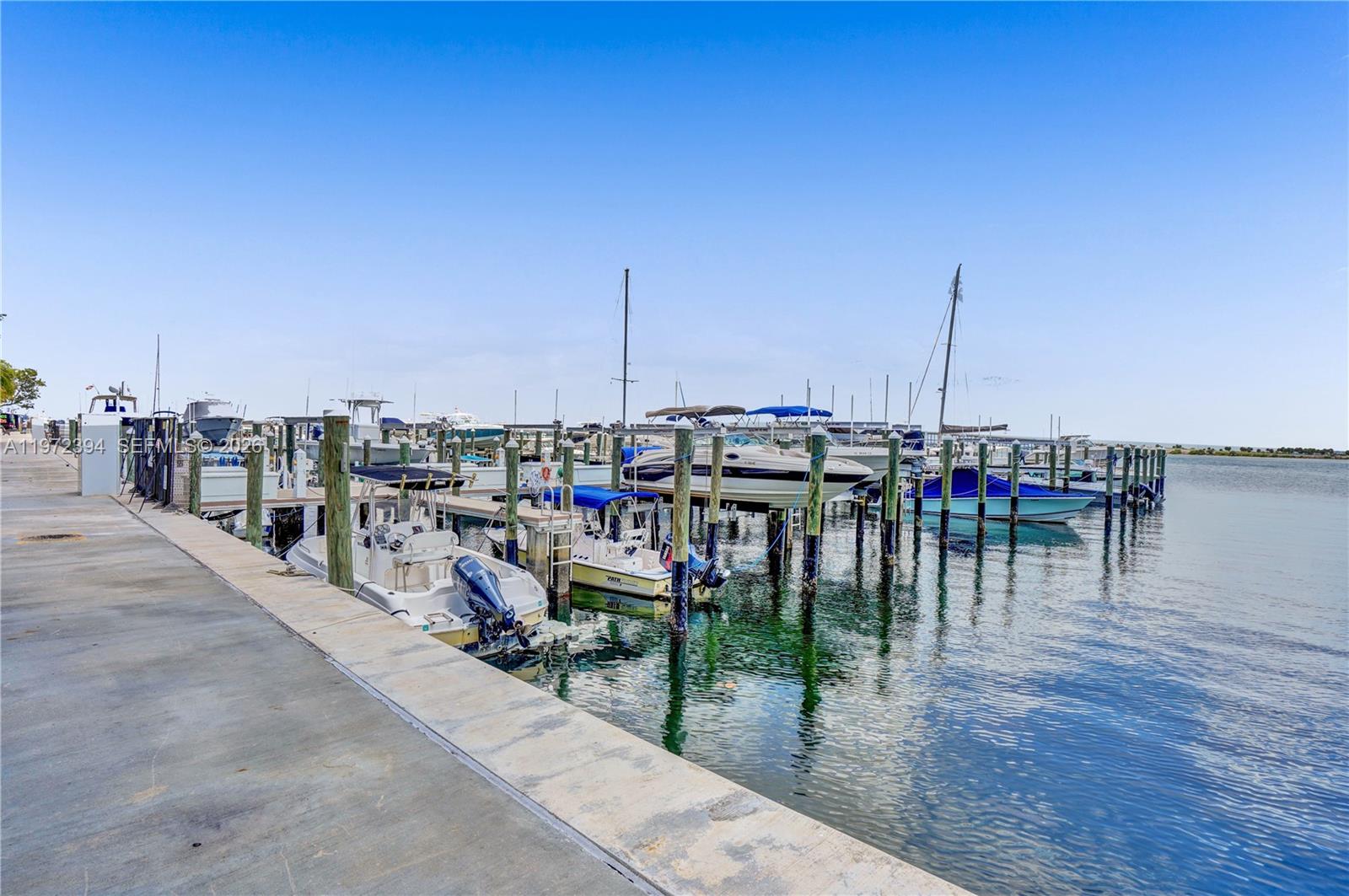 image Brickell Place I30