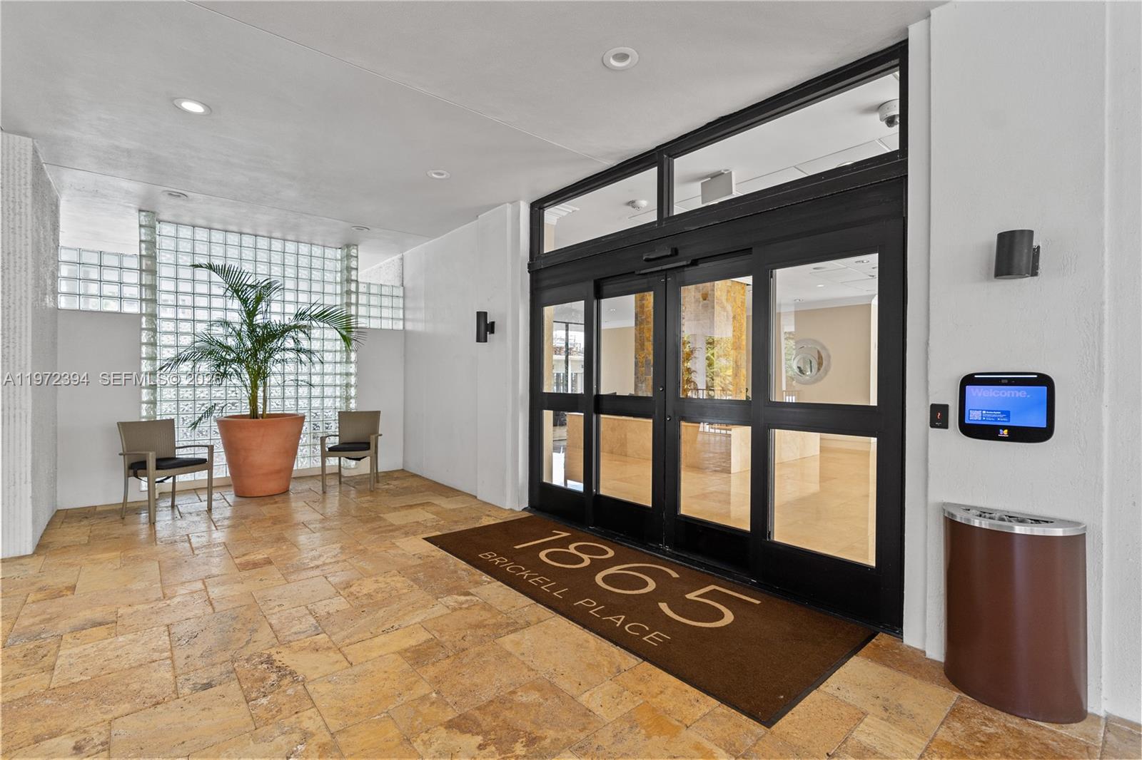 image Brickell Place I31