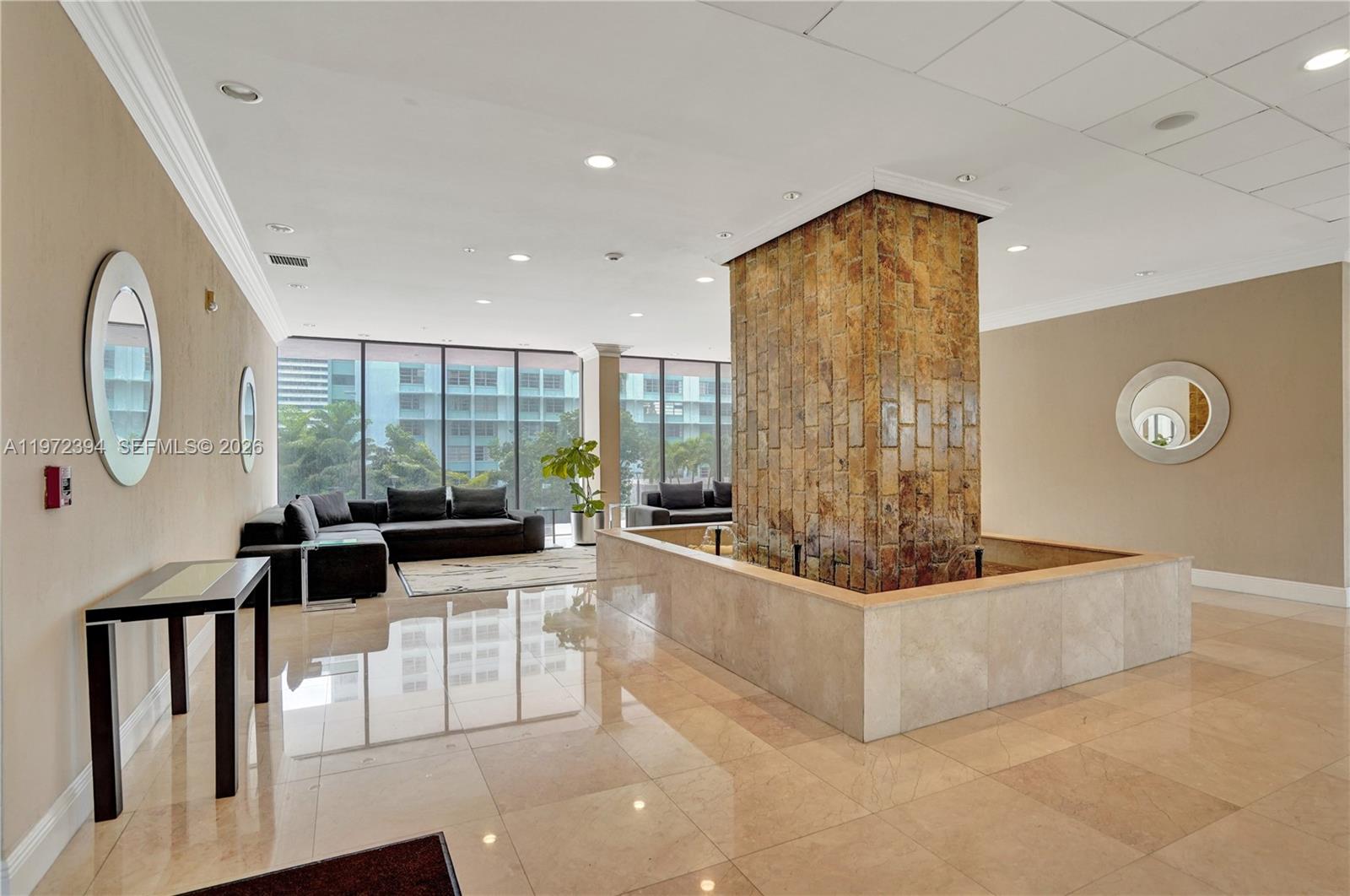 image Brickell Place I33