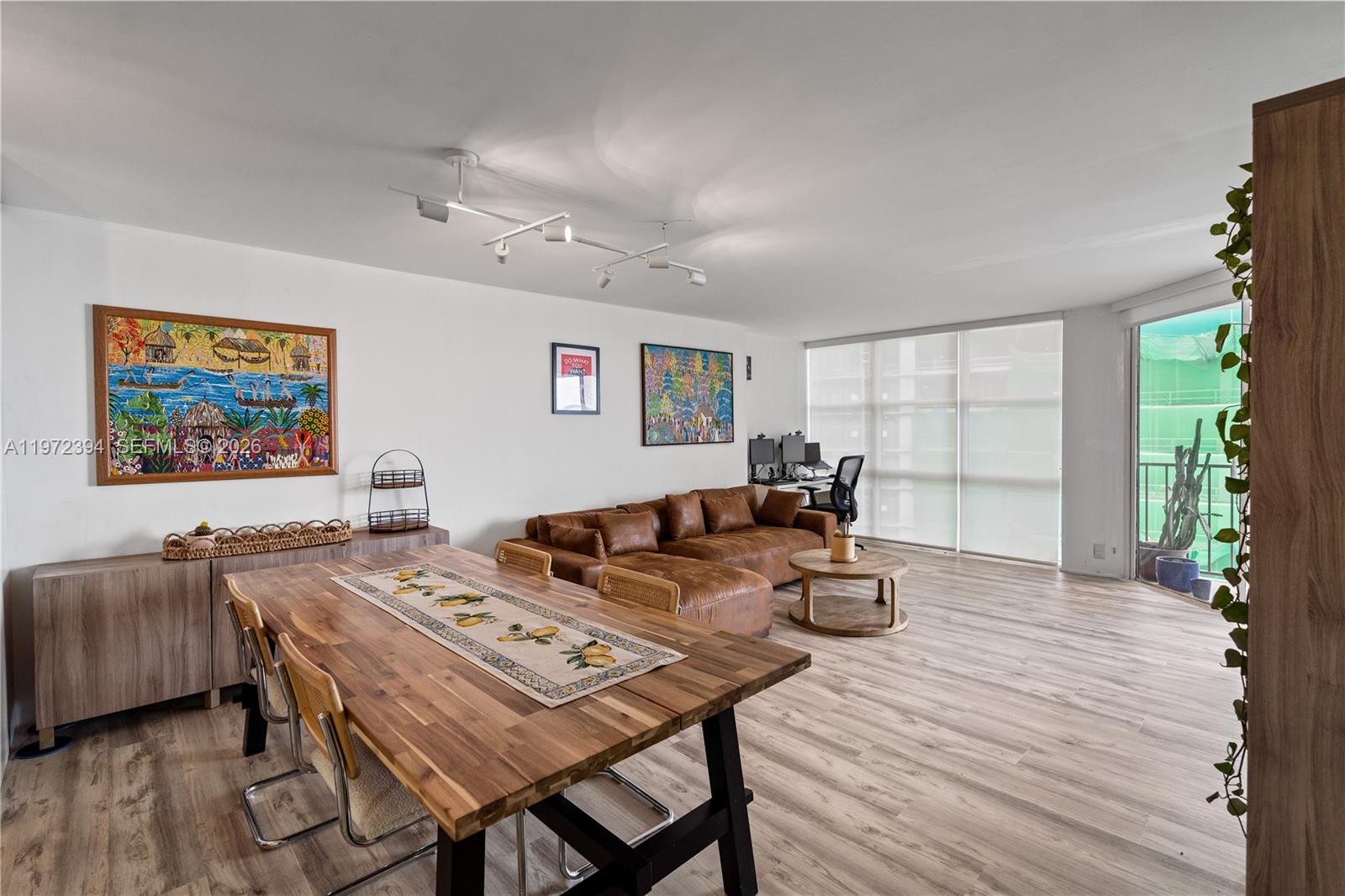 image Brickell Place I5