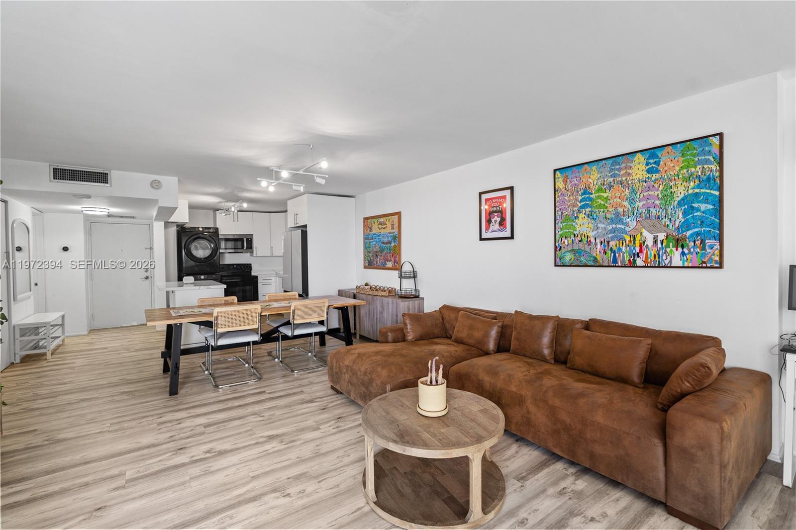 image Brickell Place I6