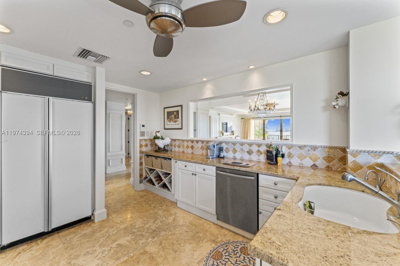 5266 Fisher Is Dr #5266 Miami Beach, FL 33109