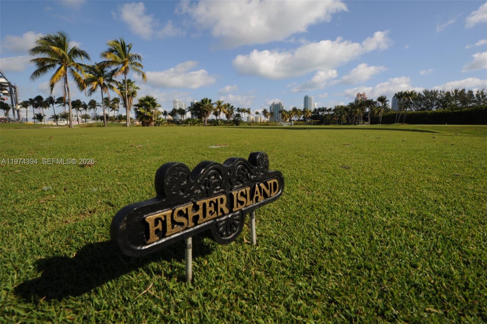 5266 Fisher Is Dr #5266 Miami Beach, FL 33109