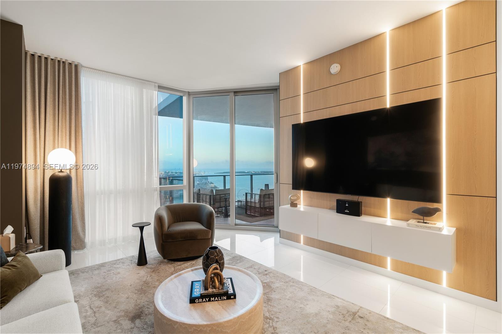 851 NE 1st Ave #4207