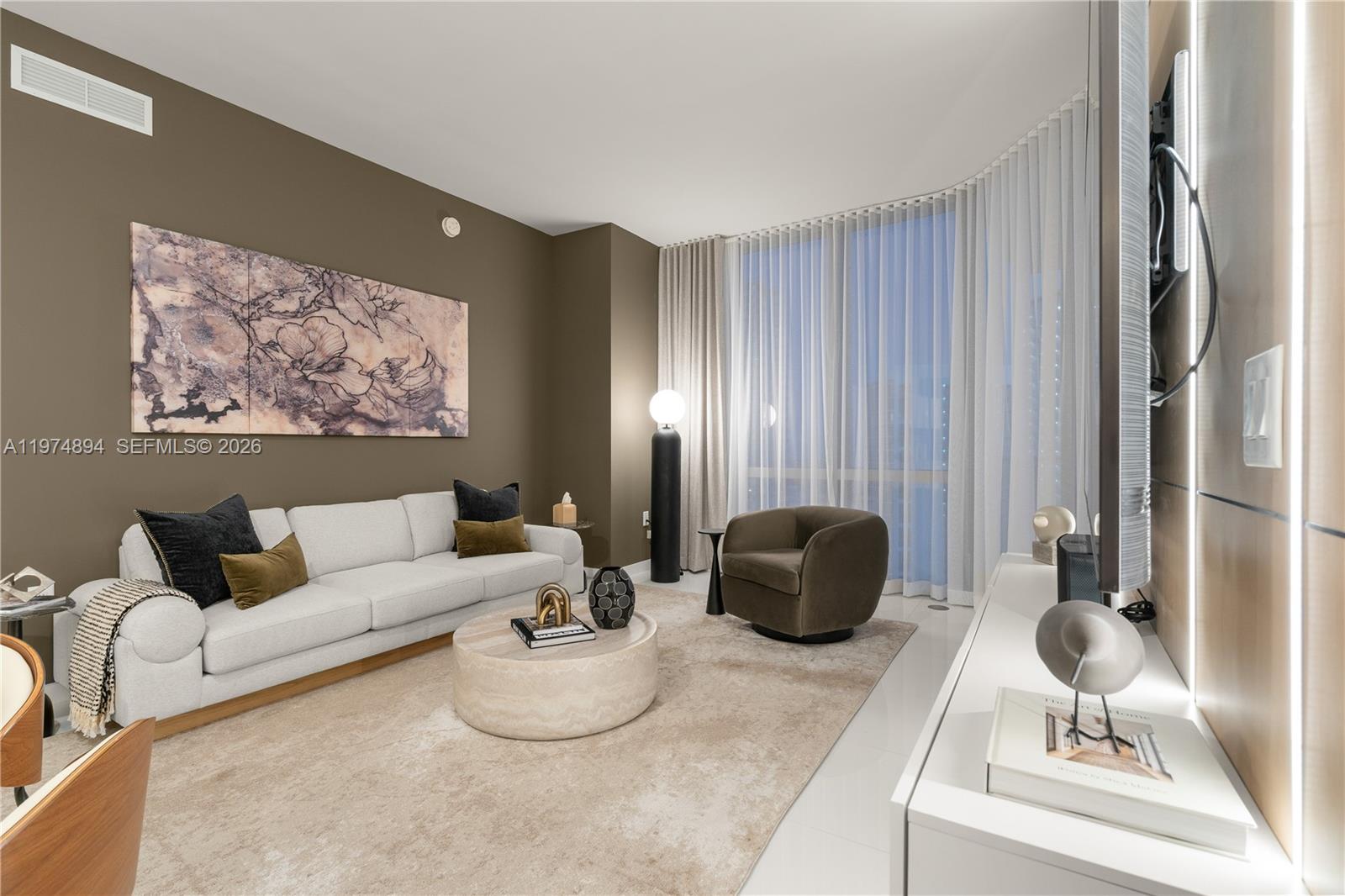 image Paramount Miami Worldcenter1