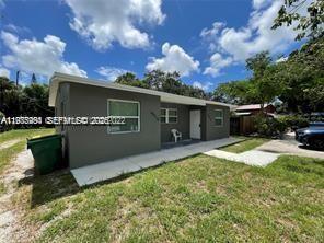 4910 SW 28th Ter #3