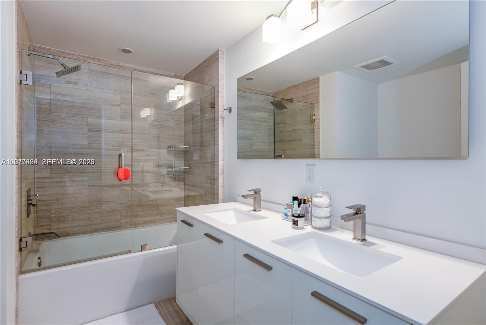 image Brickell House4