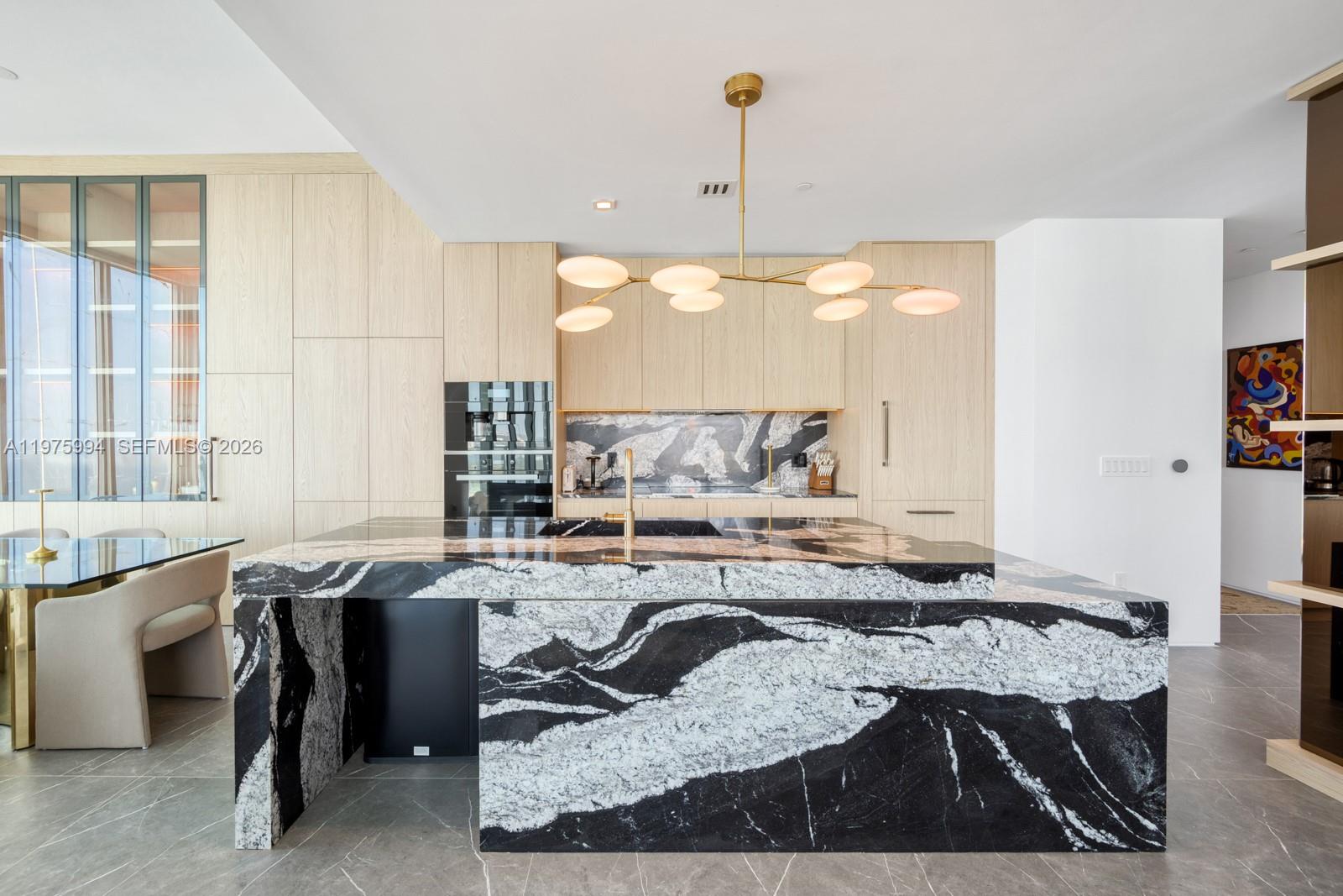 2900 NE 7th Ave #UPH-4602 Miami, FL 33137