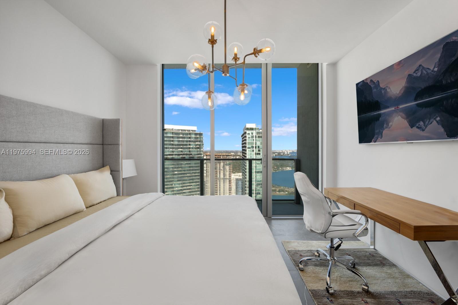 2900 NE 7th Ave #UPH-4602 Miami, FL 33137