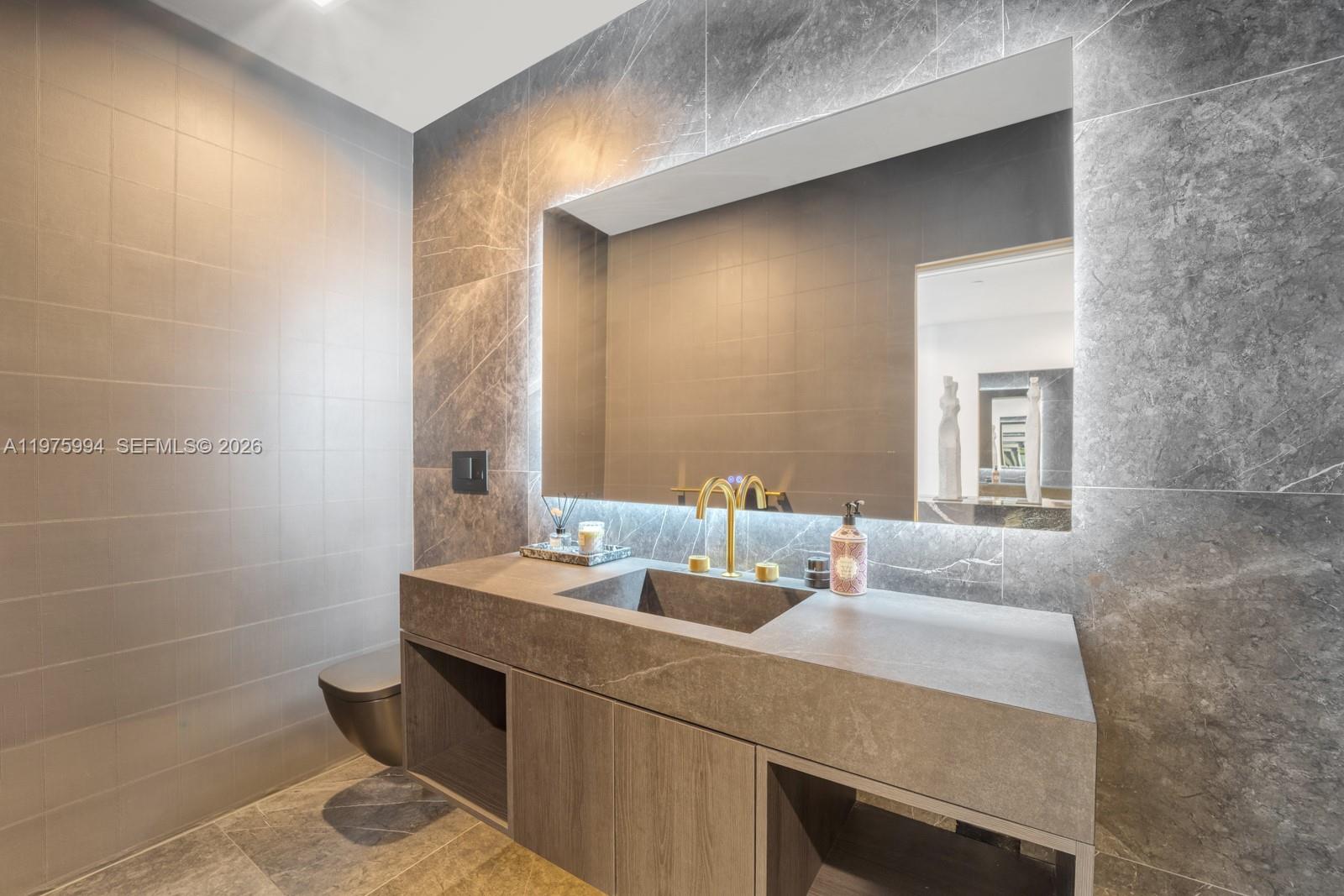 2900 NE 7th Ave #UPH-4602 Miami, FL 33137