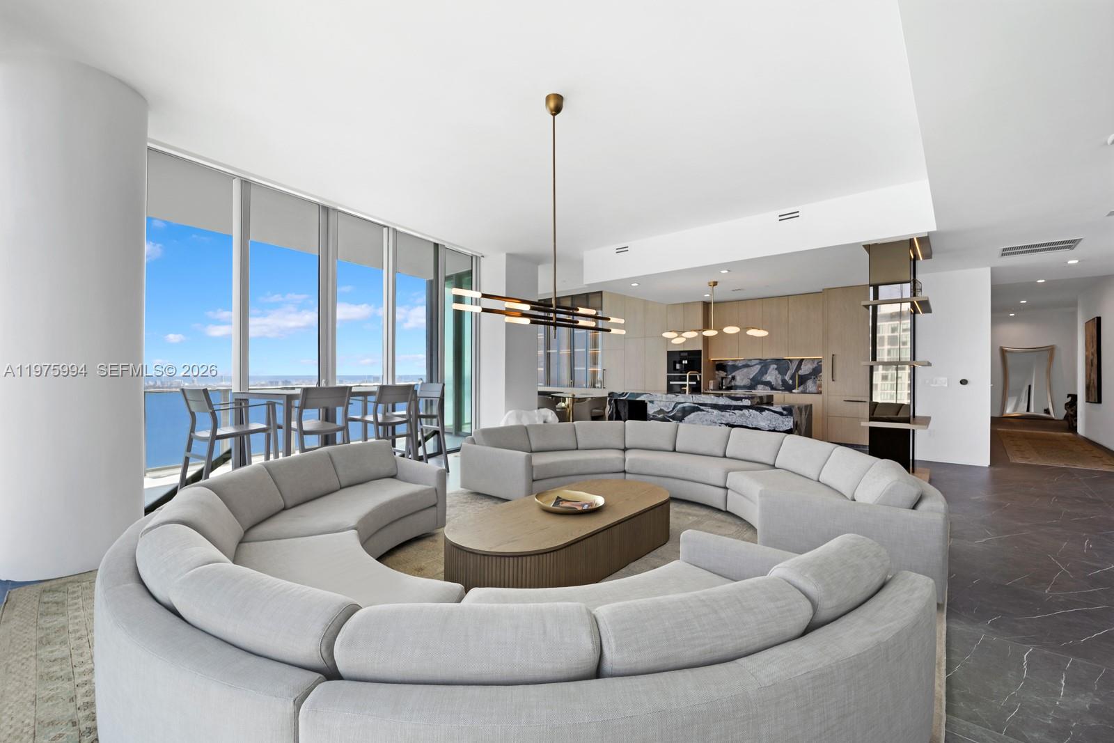 2900 NE 7th Ave #UPH-4602 Miami, FL 33137