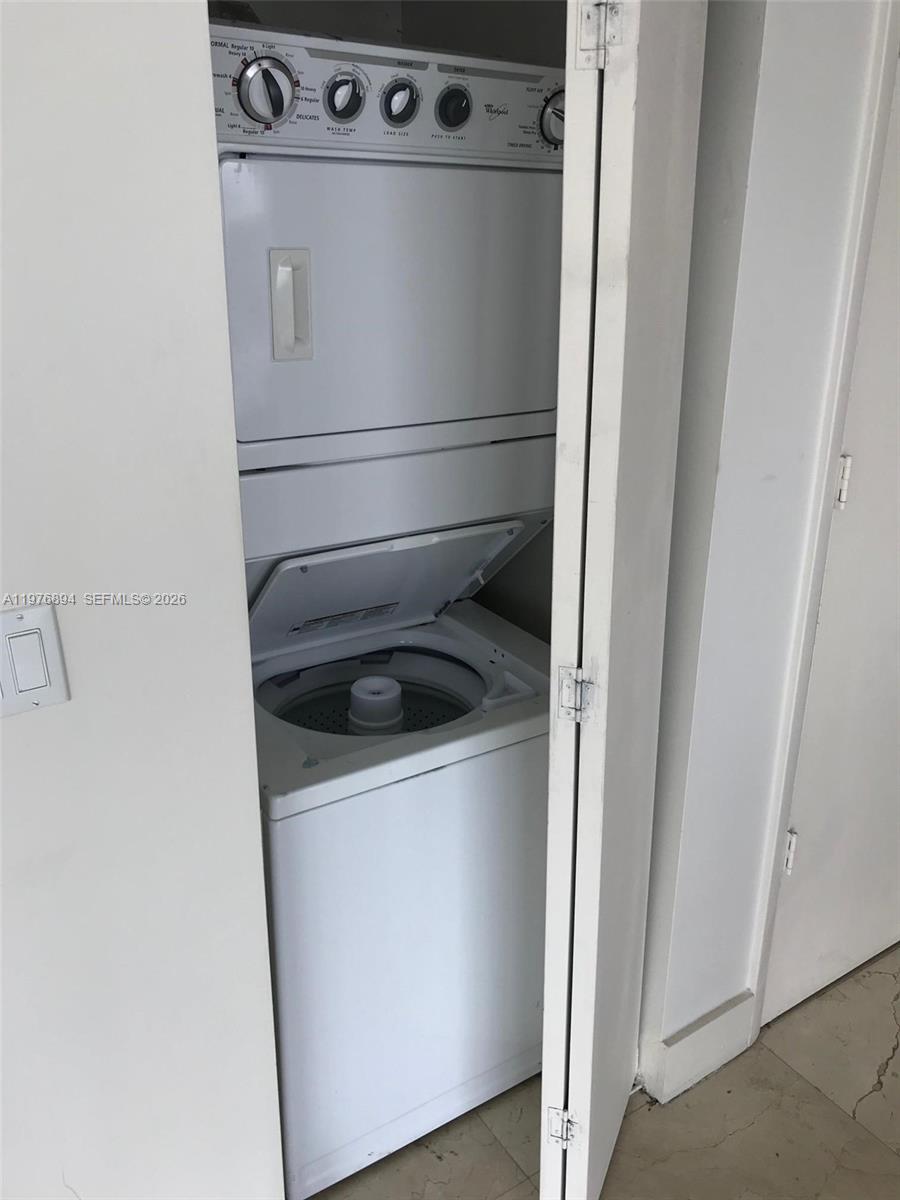 image Icon Brickell II11