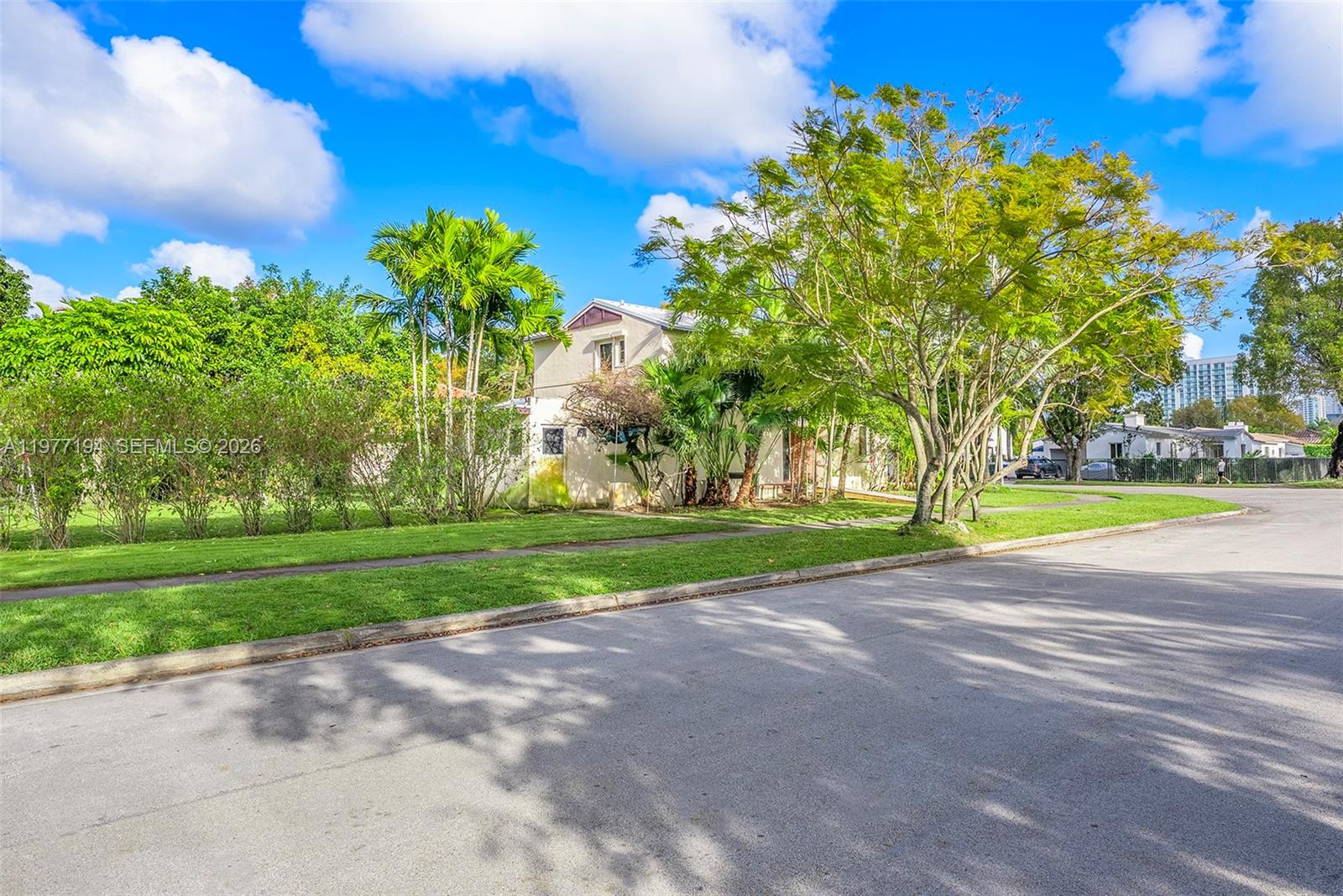 701 SW 27th Rd Miami, FL 33129