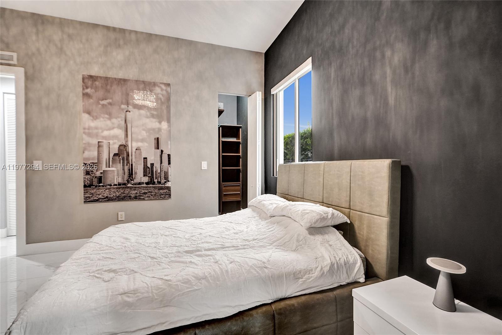 10223 NW 75th Ter Doral, FL 33178