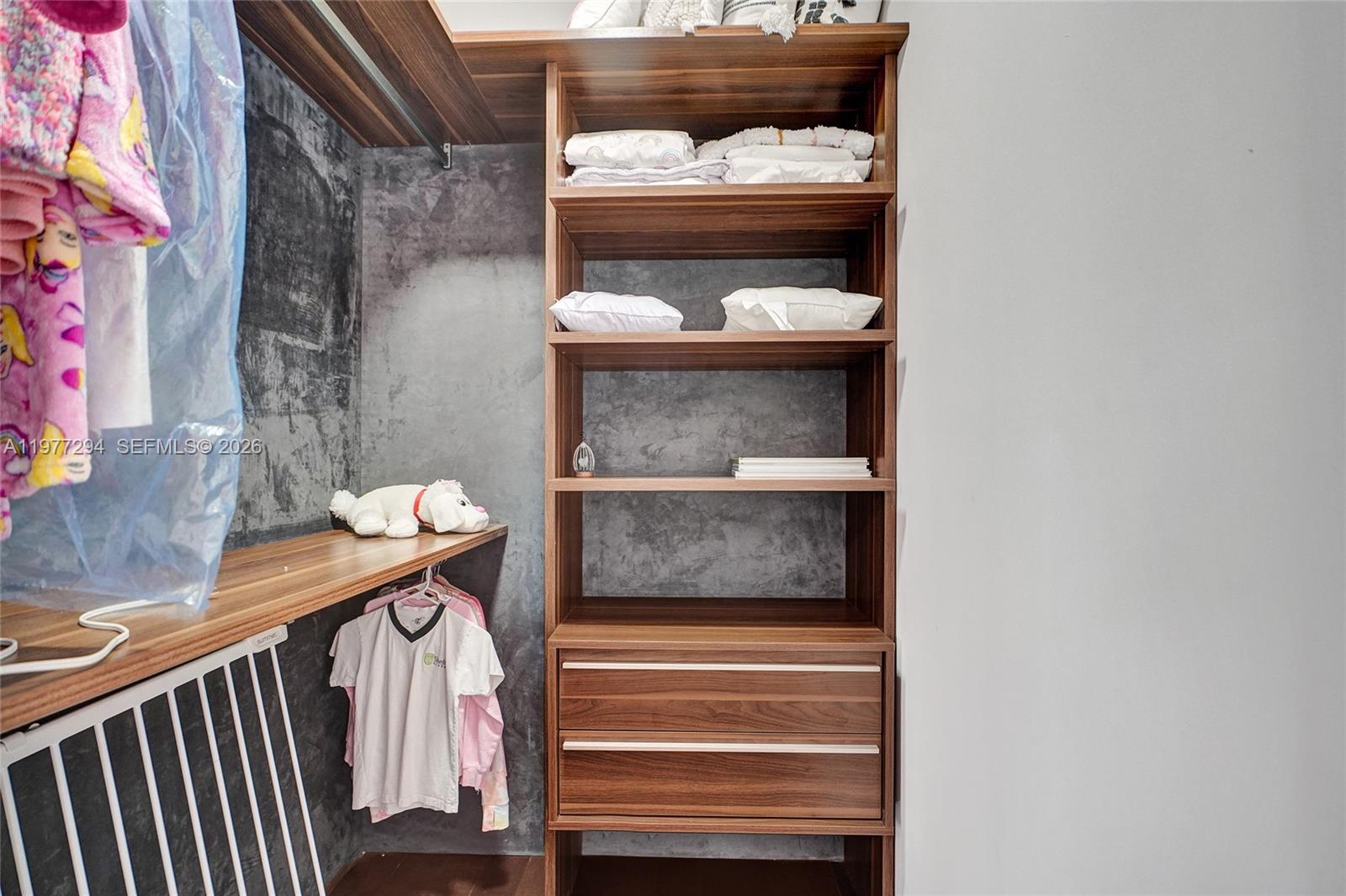 10223 NW 75th Ter Doral, FL 33178