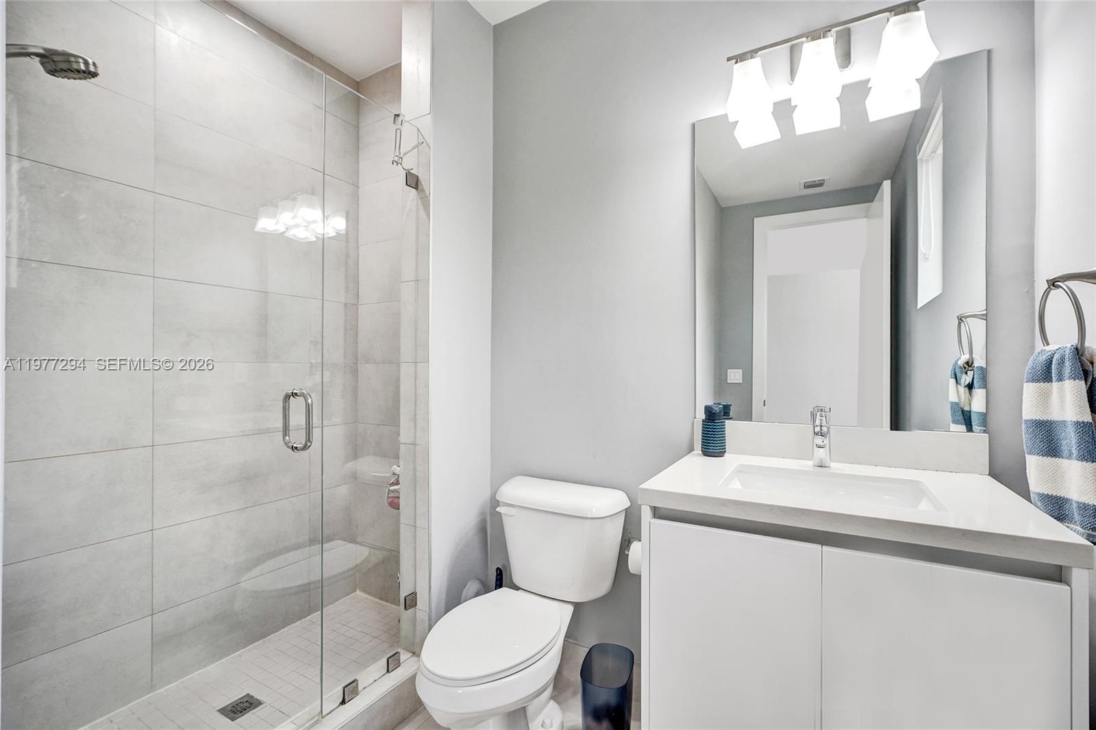 10223 NW 75th Ter Doral, FL 33178