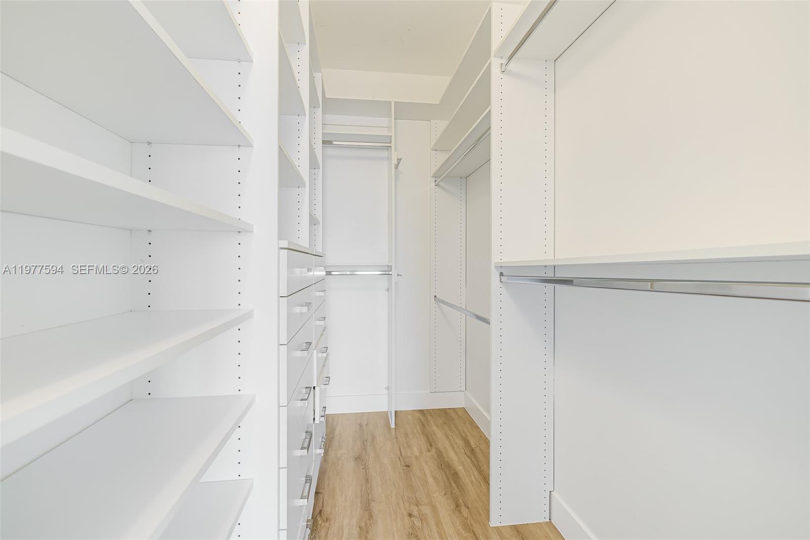 image Ten Aragon Condo14