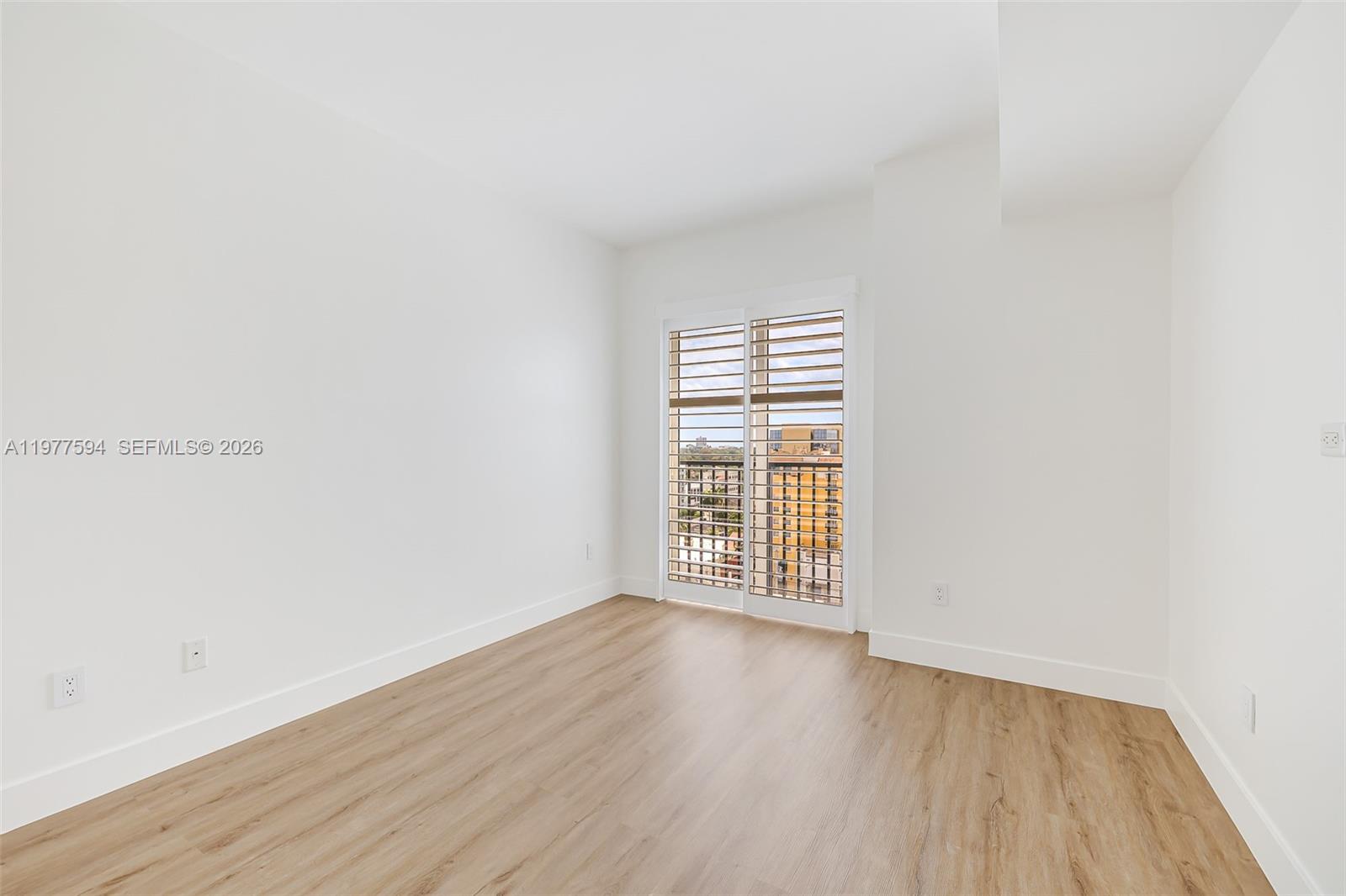 image Ten Aragon Condo8