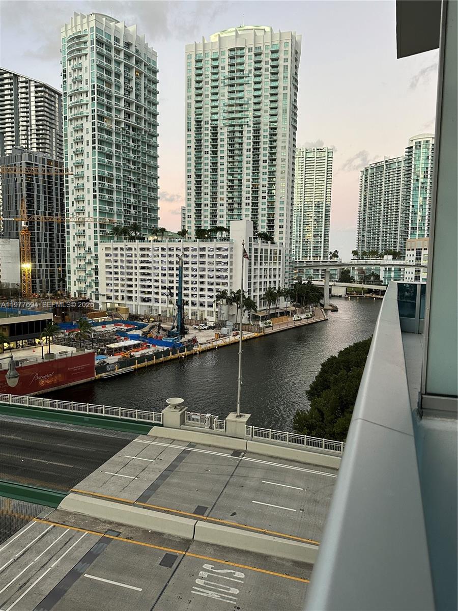 image Epic Residences13