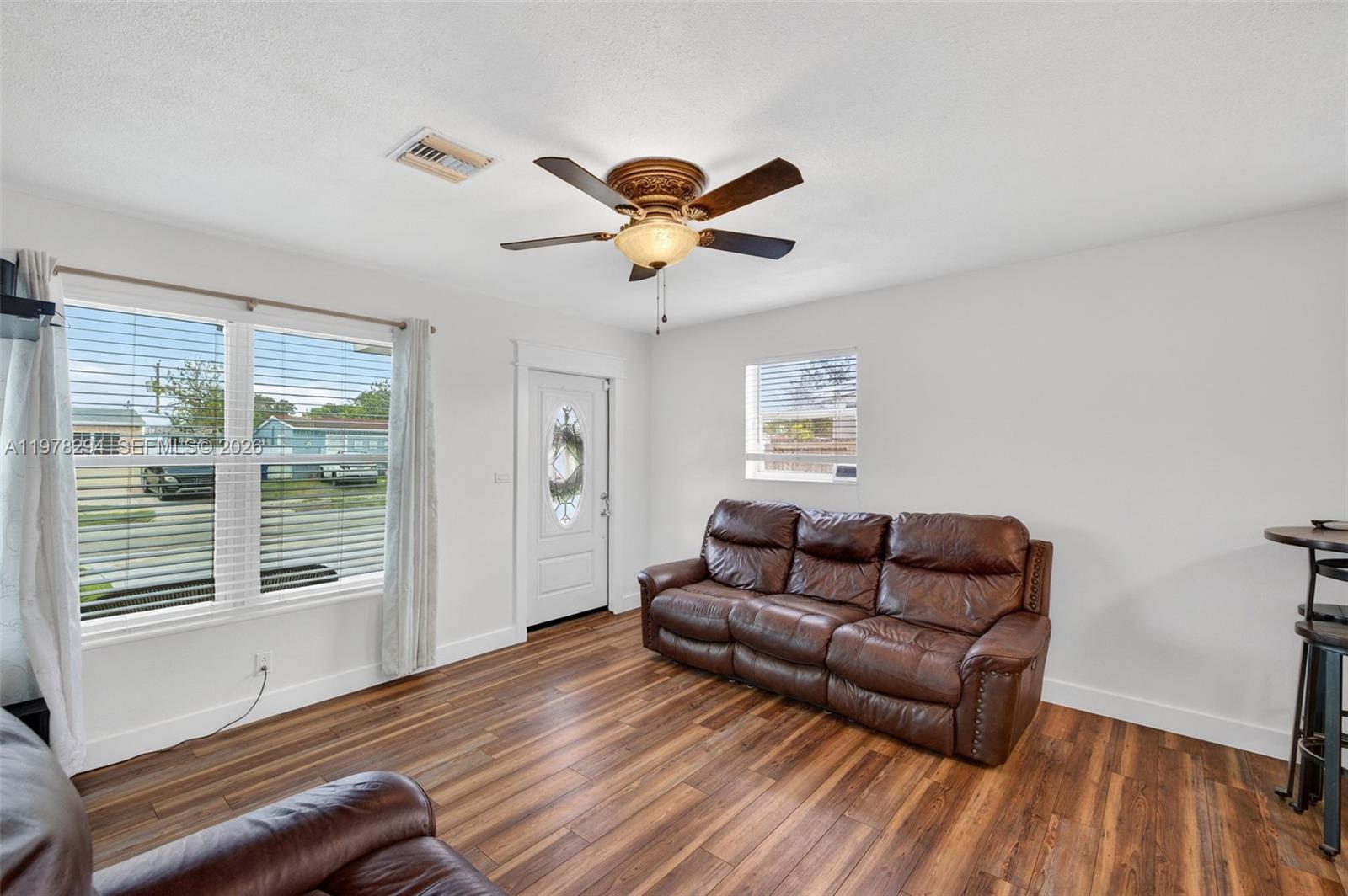 731 N 69th Ave Hollywood, FL 33024