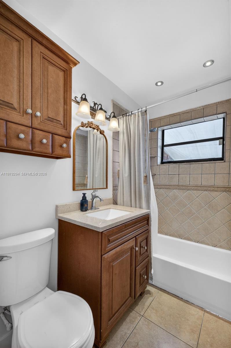 731 N 69th Ave Hollywood, FL 33024