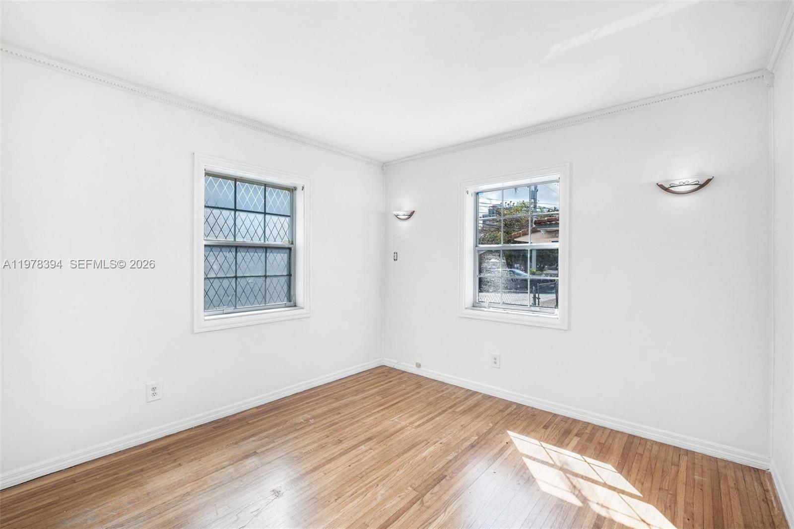 2862 SW 38th Ct Miami, FL 33134