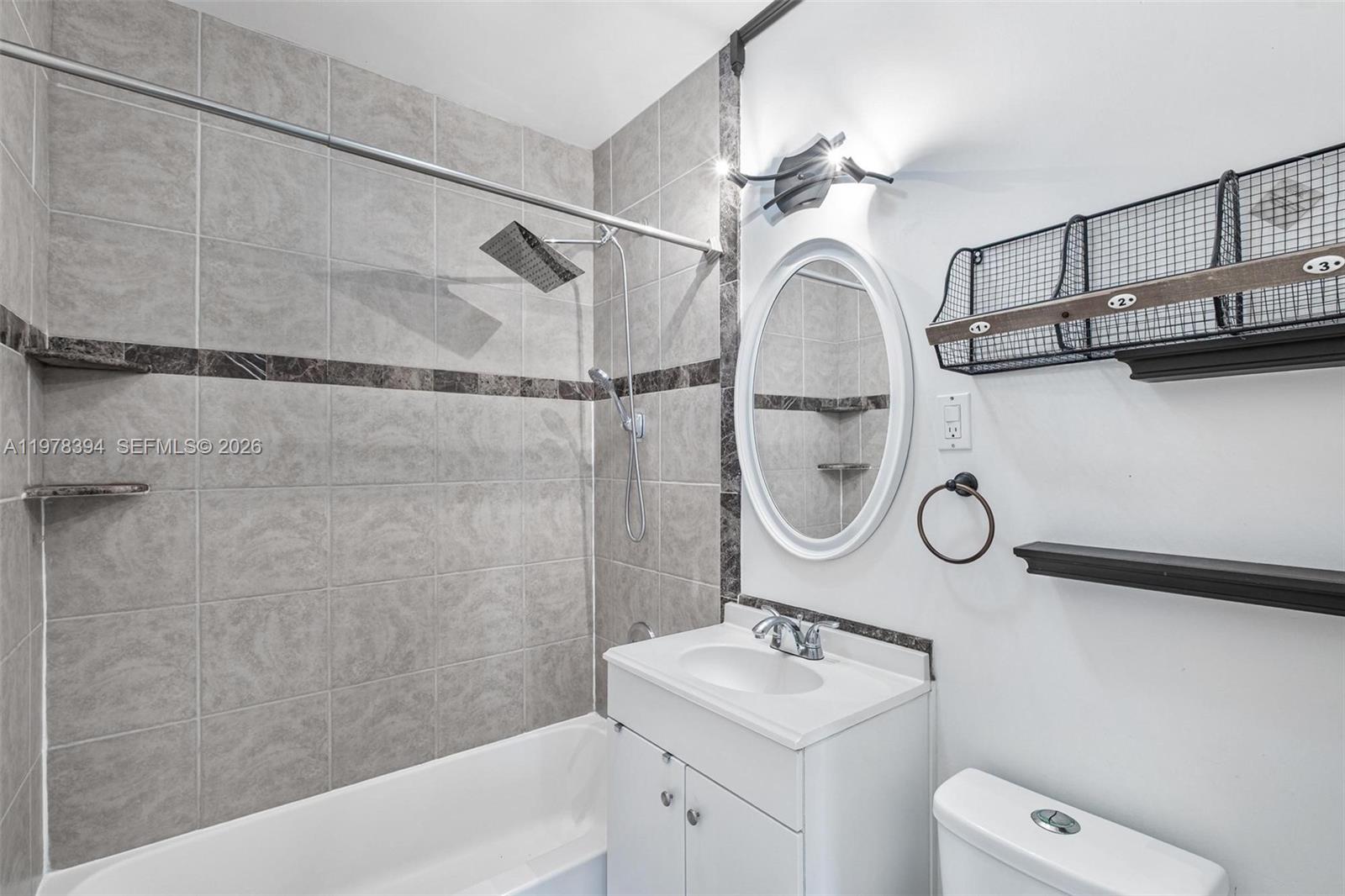 2862 SW 38th Ct Miami, FL 33134