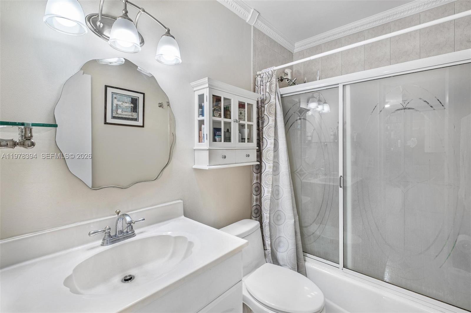 2862 SW 38th Ct Miami, FL 33134