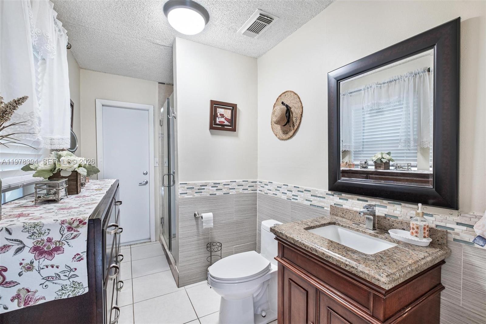 2862 SW 38th Ct Miami, FL 33134