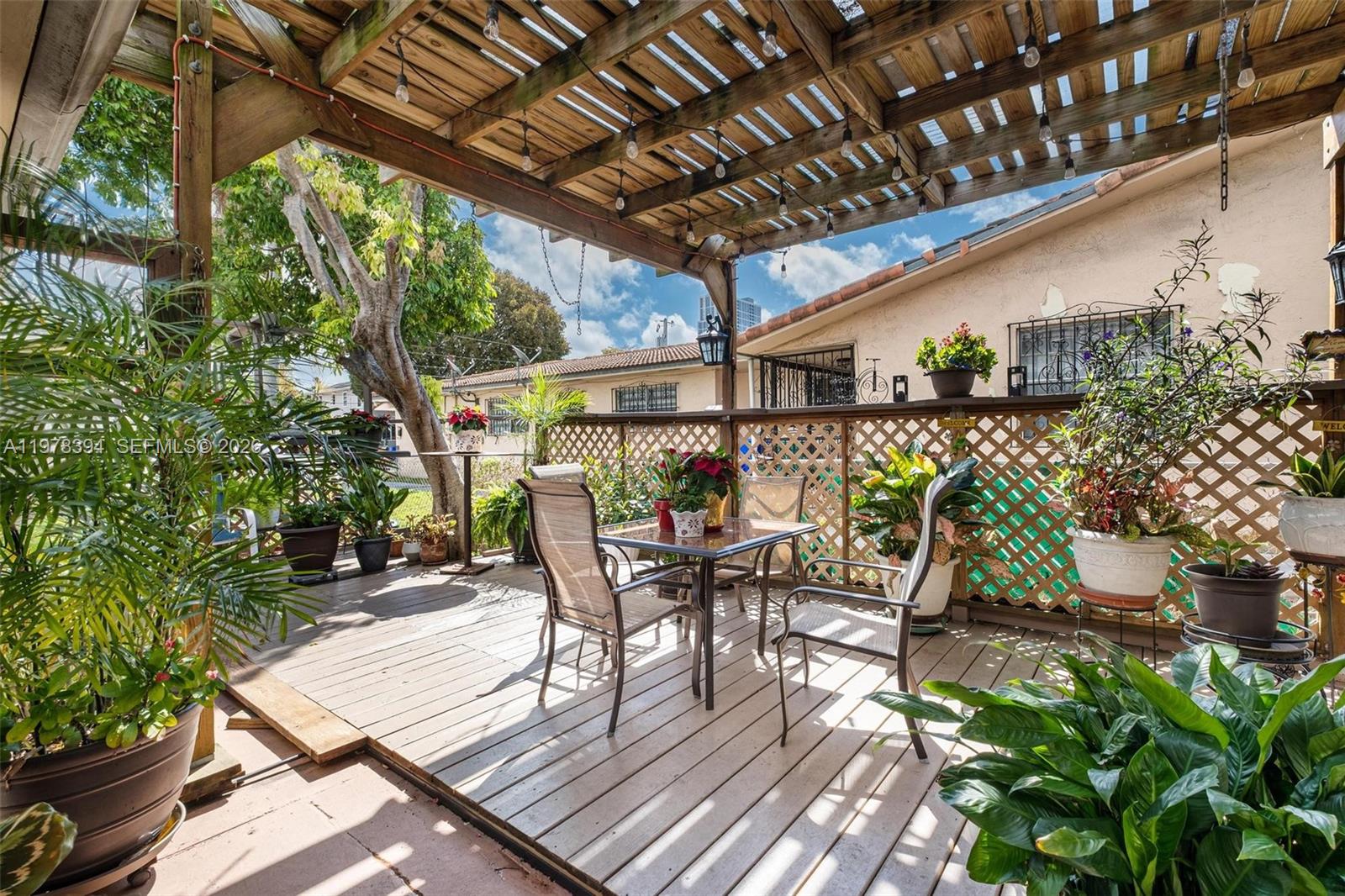 2862 SW 38th Ct Miami, FL 33134