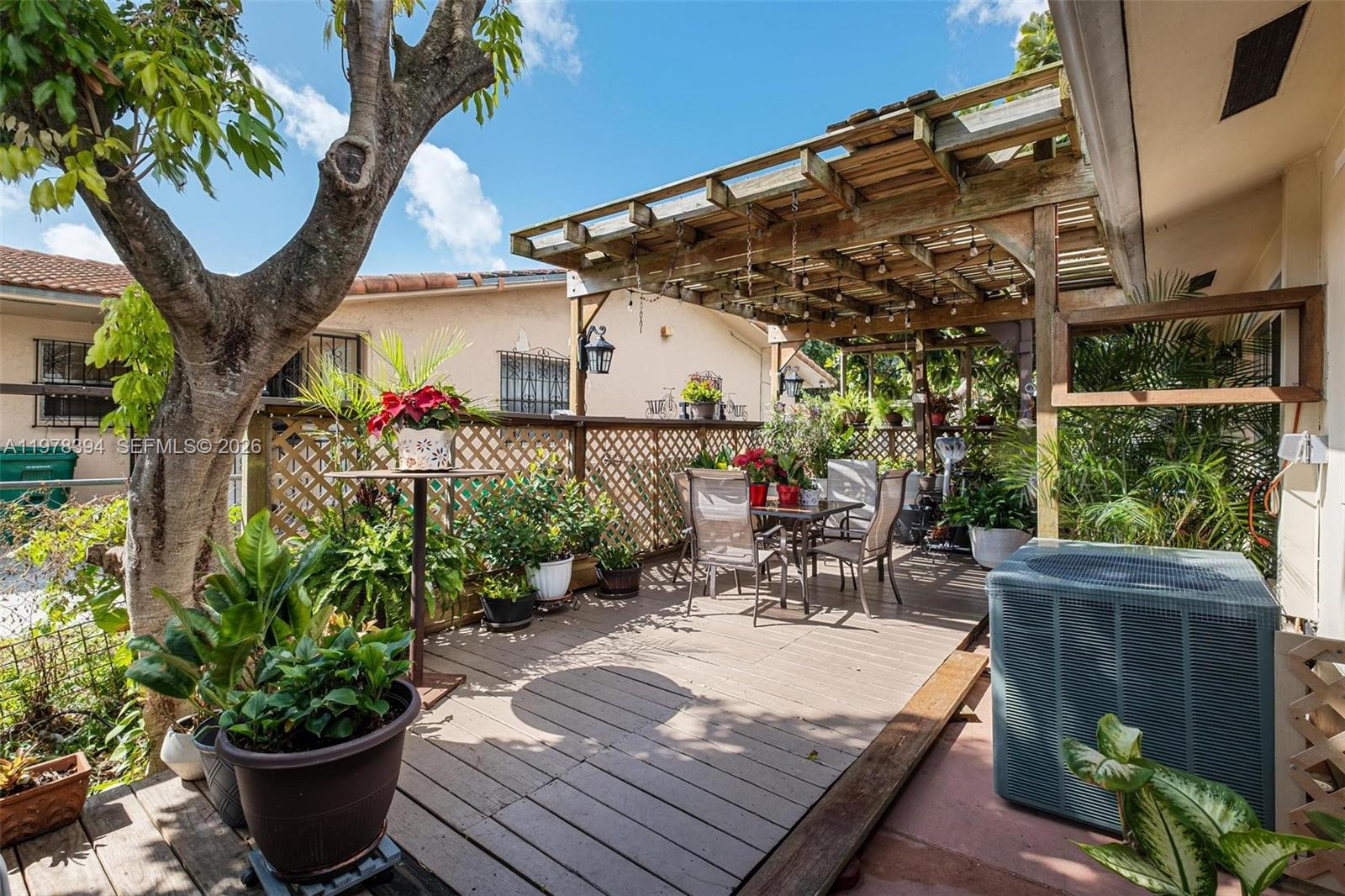 2862 SW 38th Ct Miami, FL 33134