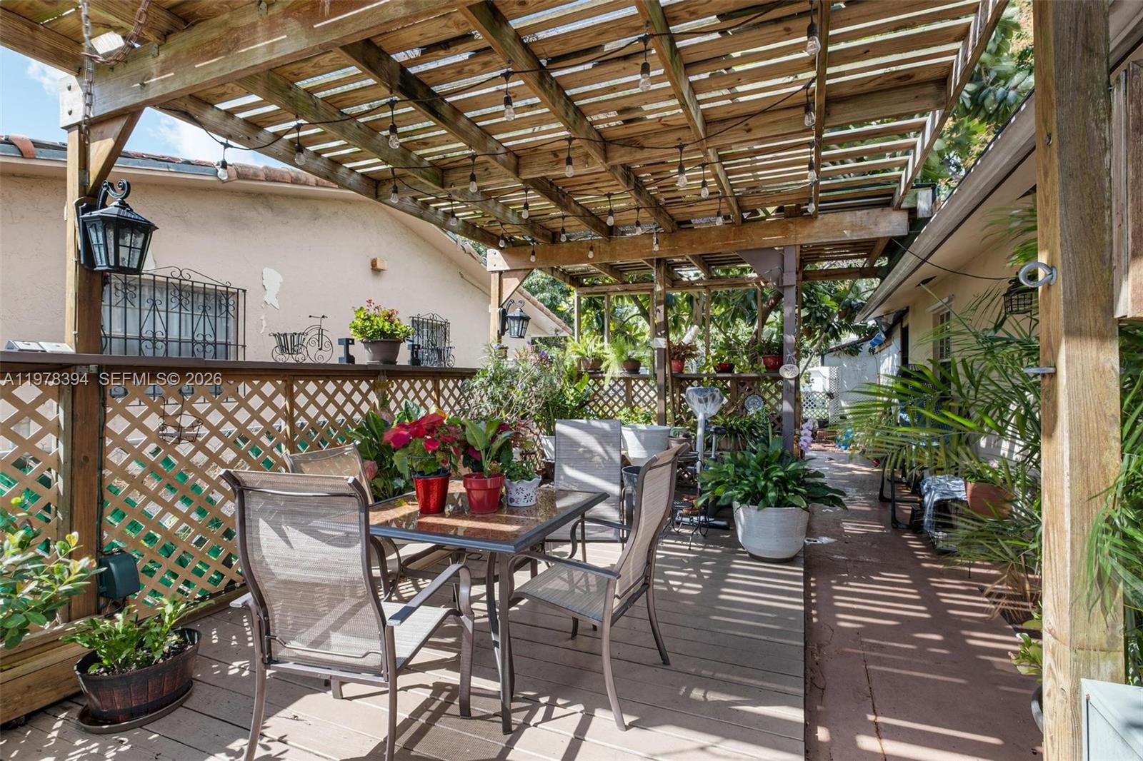 2862 SW 38th Ct Miami, FL 33134