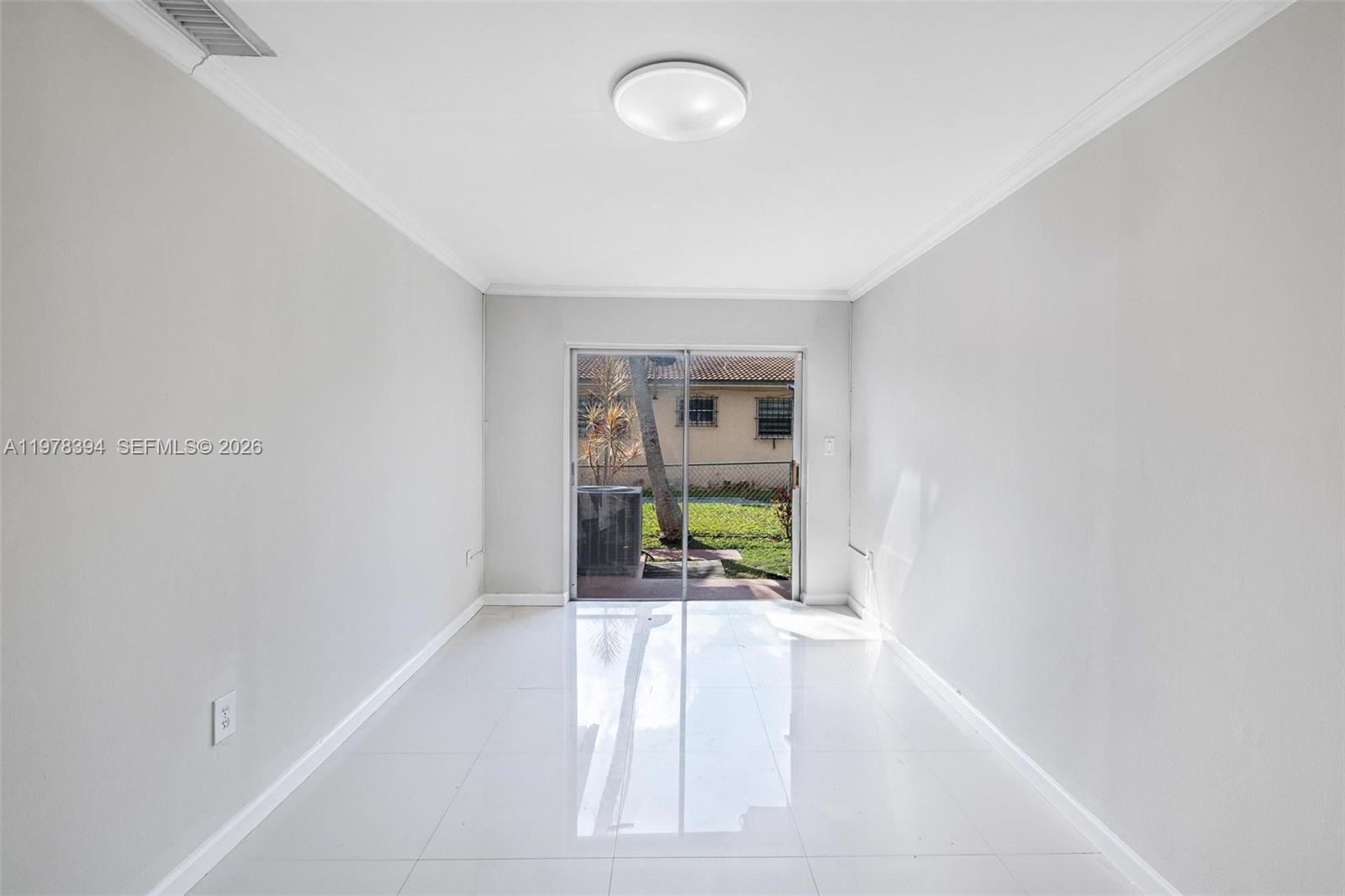 2862 SW 38th Ct Miami, FL 33134