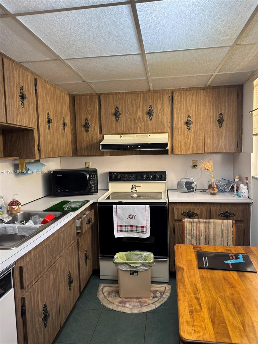 9180 SE Fontainebleau Blvd #302