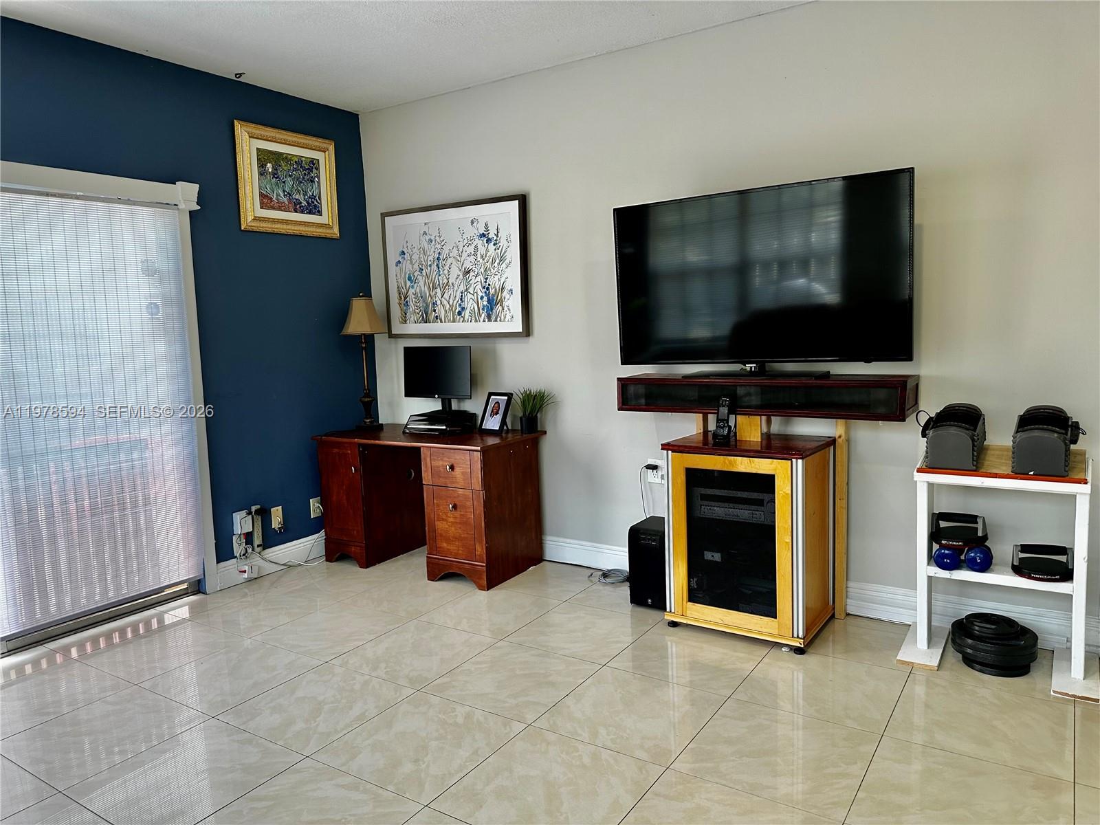 4836 NW 1st St Plantation, FL 33317