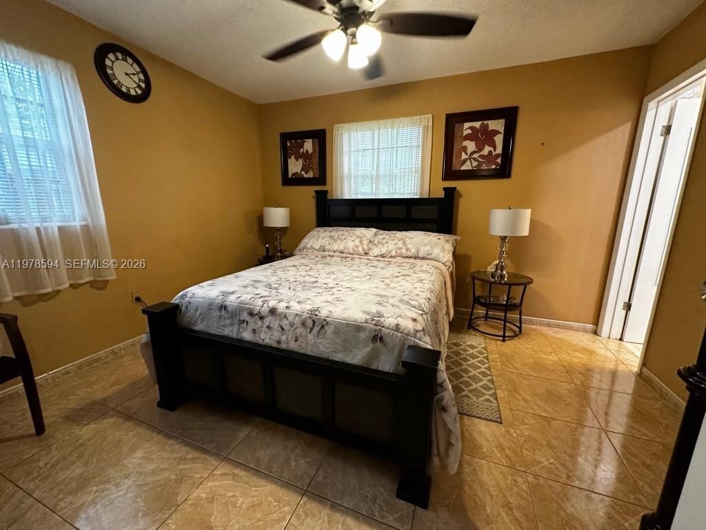 4836 NW 1st St Plantation, FL 33317