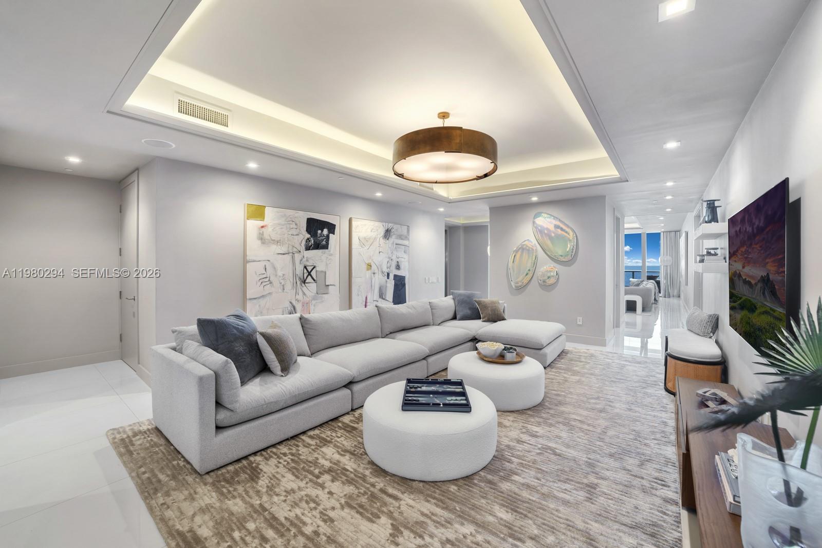 5959 Collins Ave #1606 Miami Beach, FL 33140