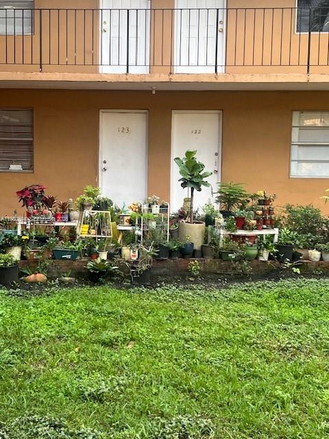 1280 W 54th St #122B