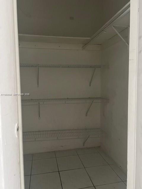 1280 W 54th St #122B Hialeah, FL 33012