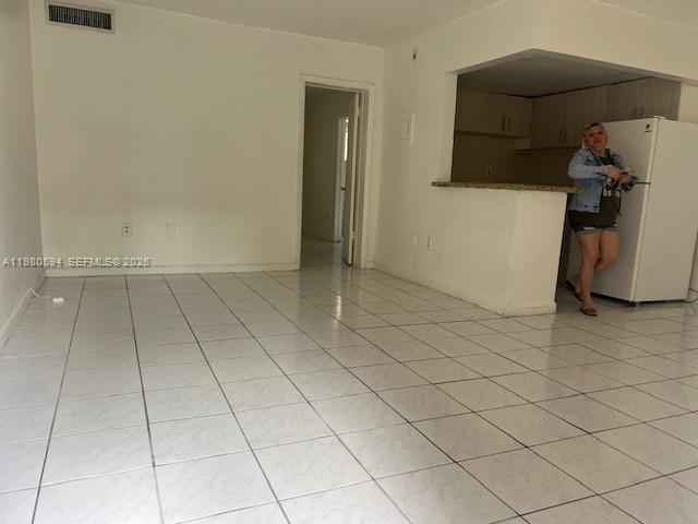 1280 W 54th St #122B Hialeah, FL 33012