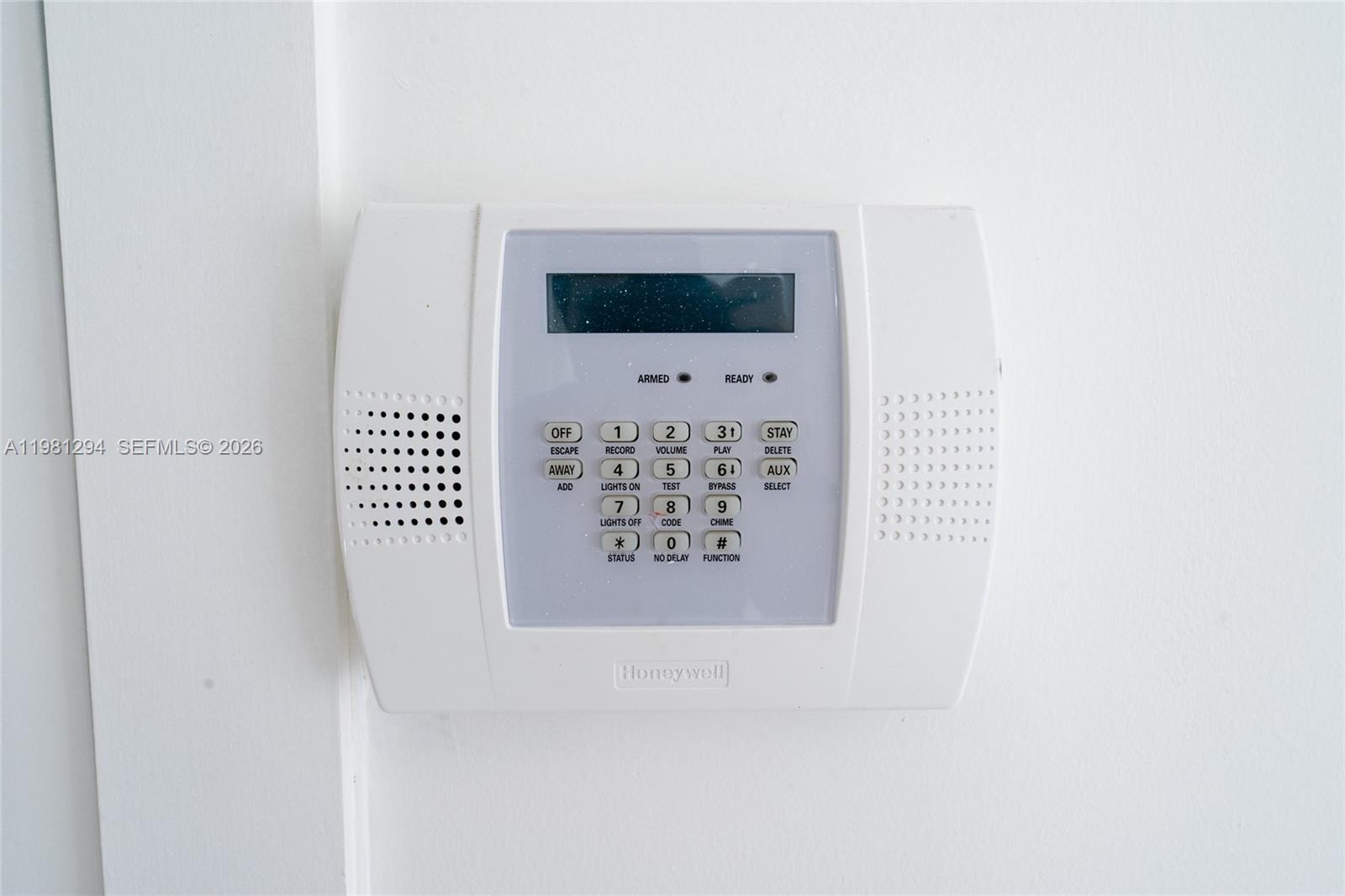 1890 NW 35th St #6 Miami, FL 33142