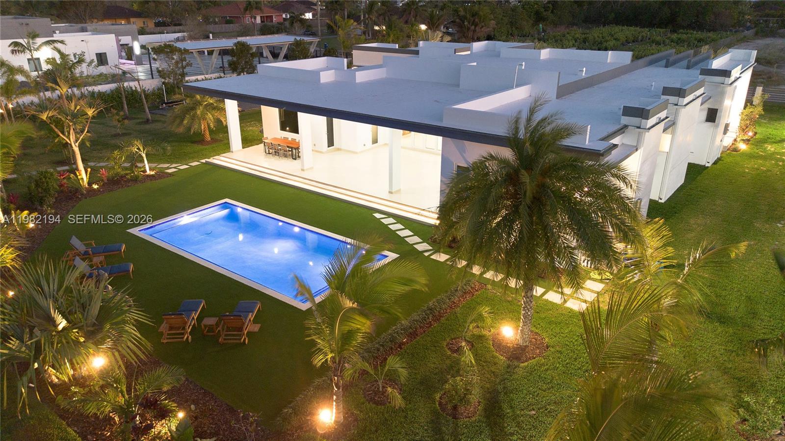 13231 SW 220th St Miami, FL 33170