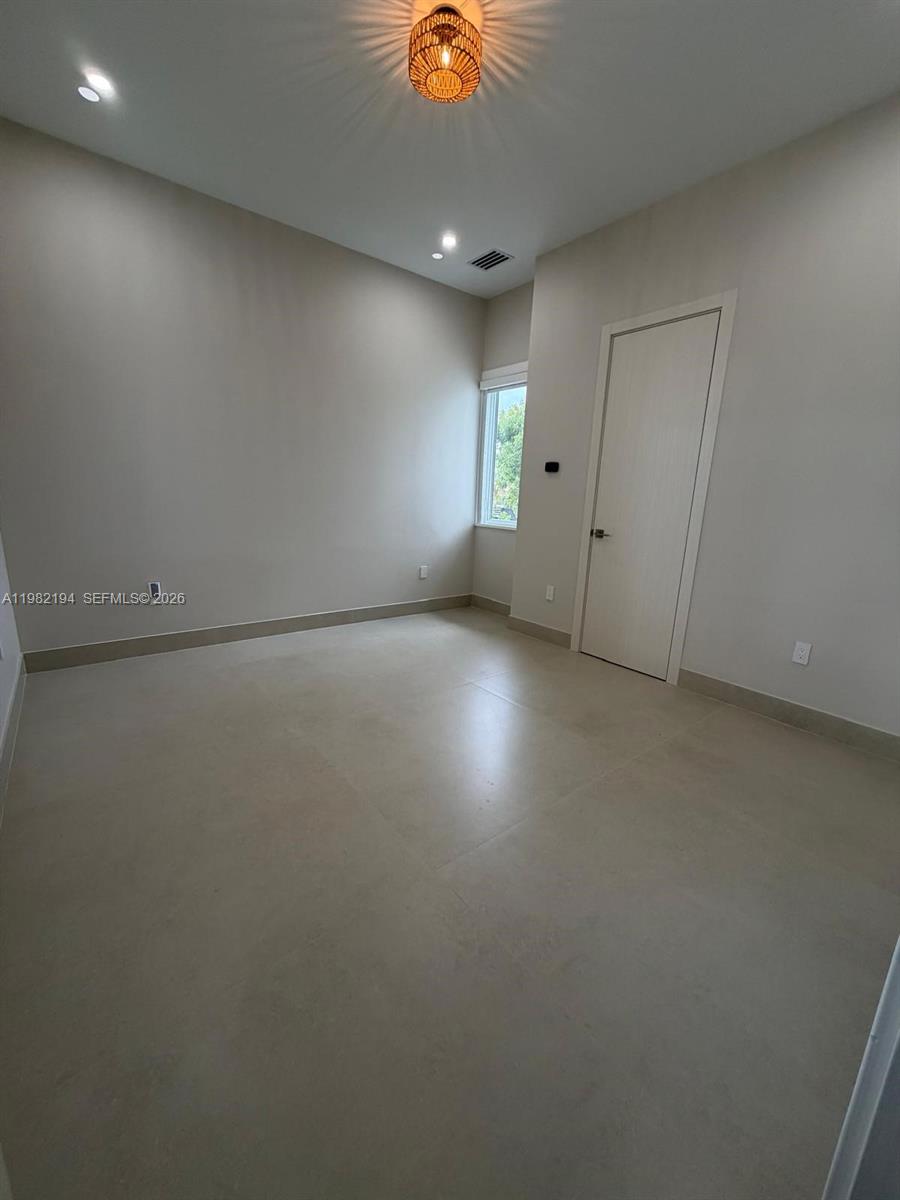 13231 SW 220th St Miami, FL 33170