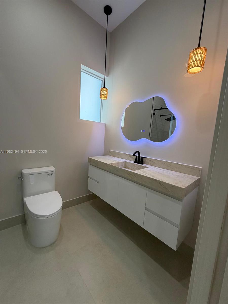 13231 SW 220th St Miami, FL 33170