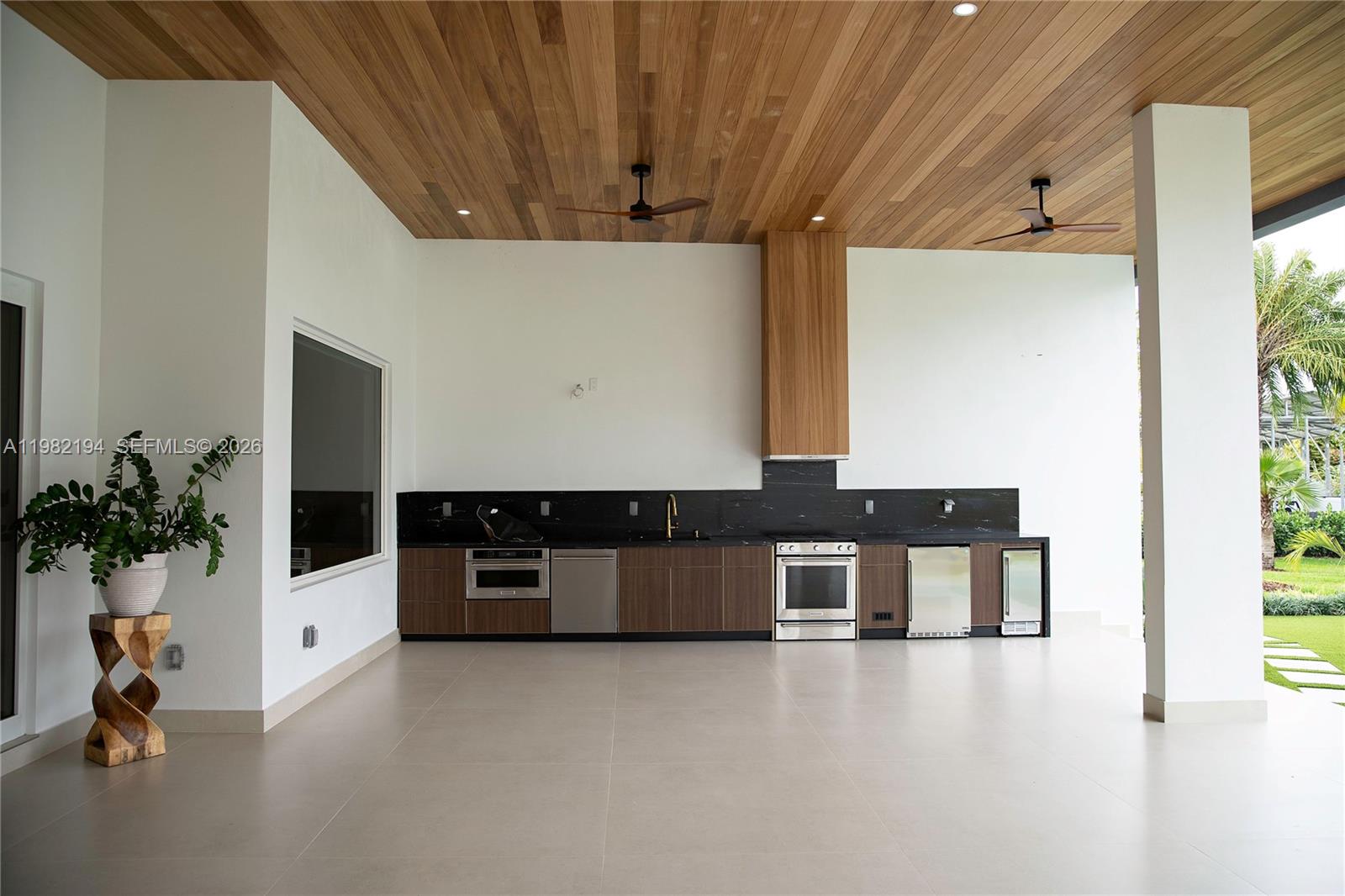 13231 SW 220th St Miami, FL 33170