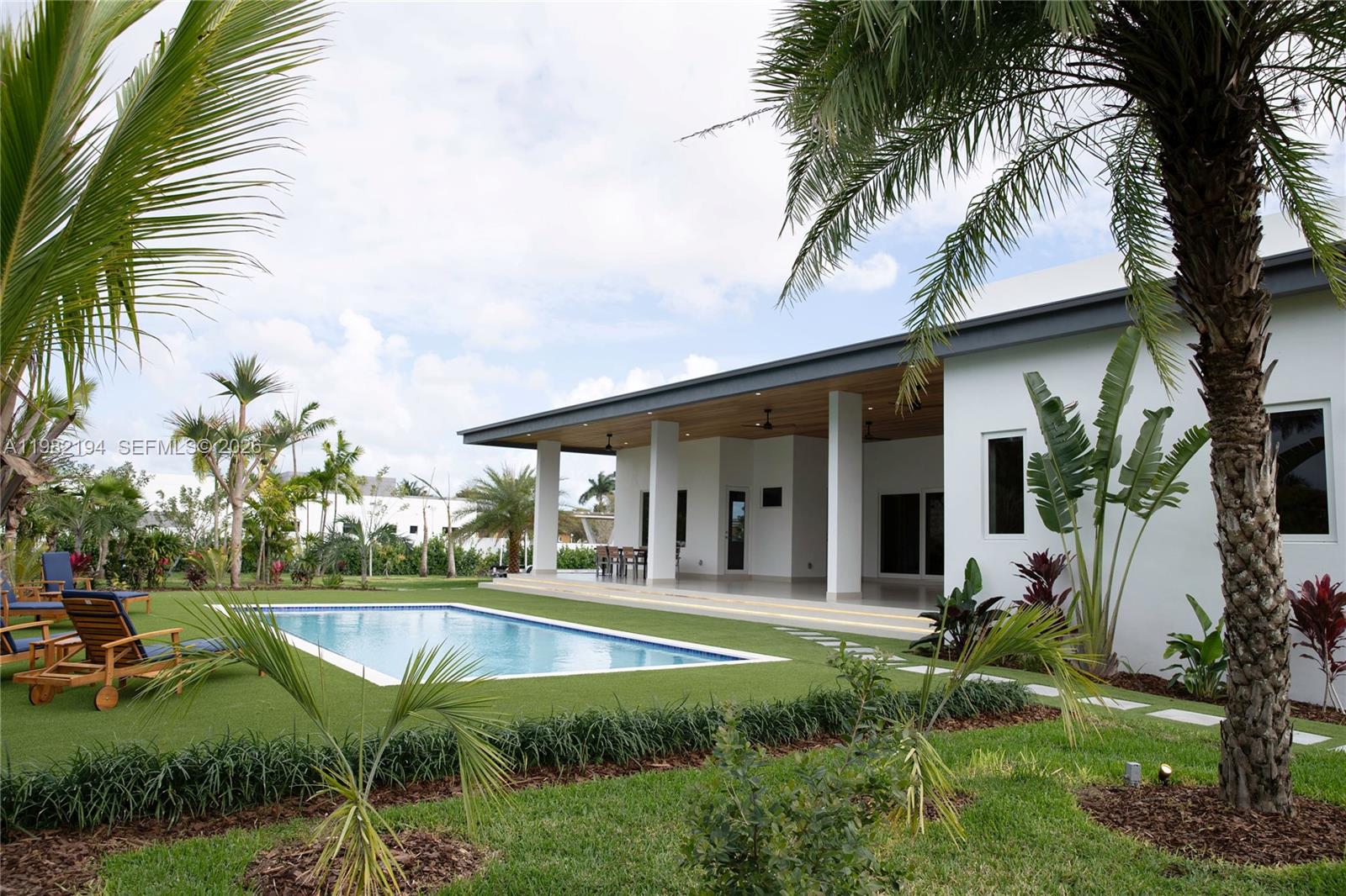 13231 SW 220th St Miami, FL 33170