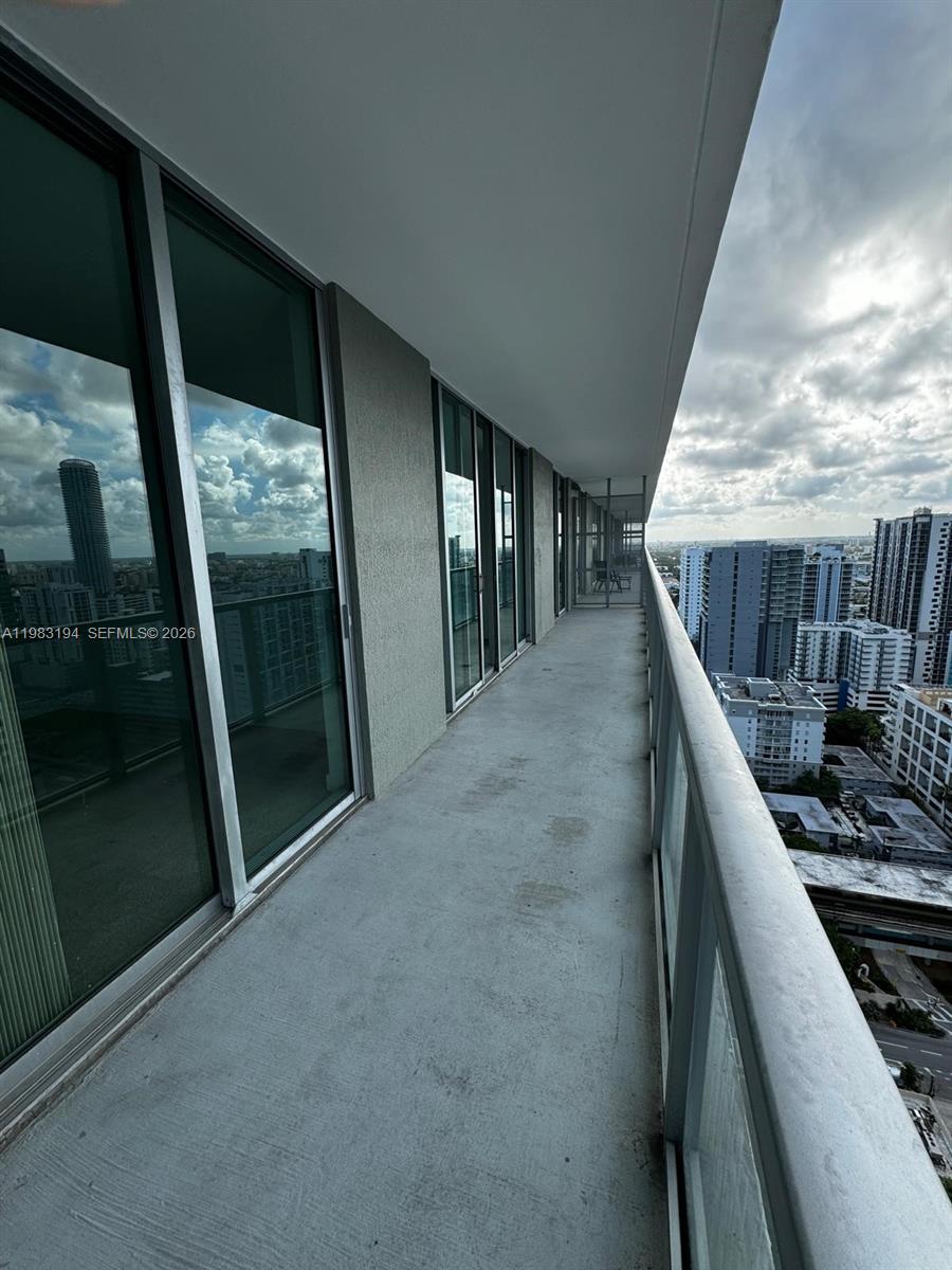 1111 SW 1st Ave #3122-N Miami, FL 33130