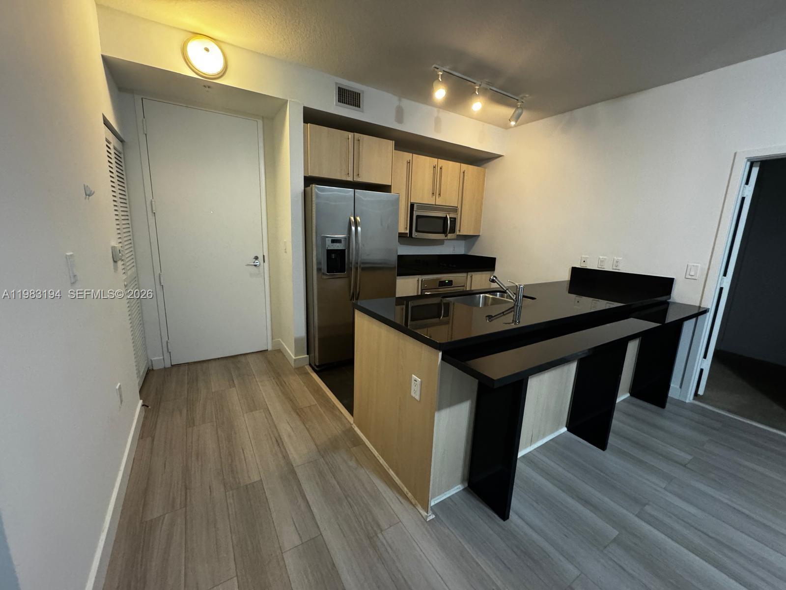 1111 SW 1st Ave #3122-N Miami, FL 33130